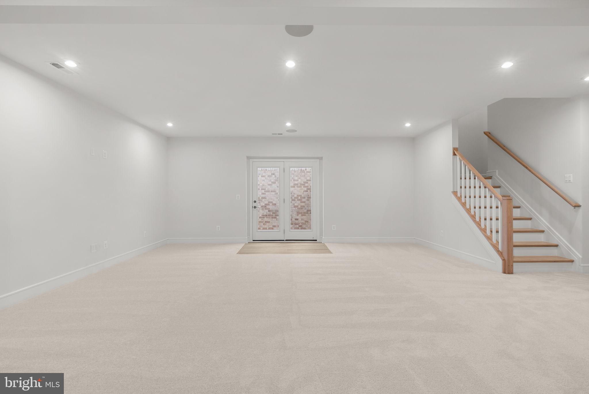 GLENMORE FARM - Residential