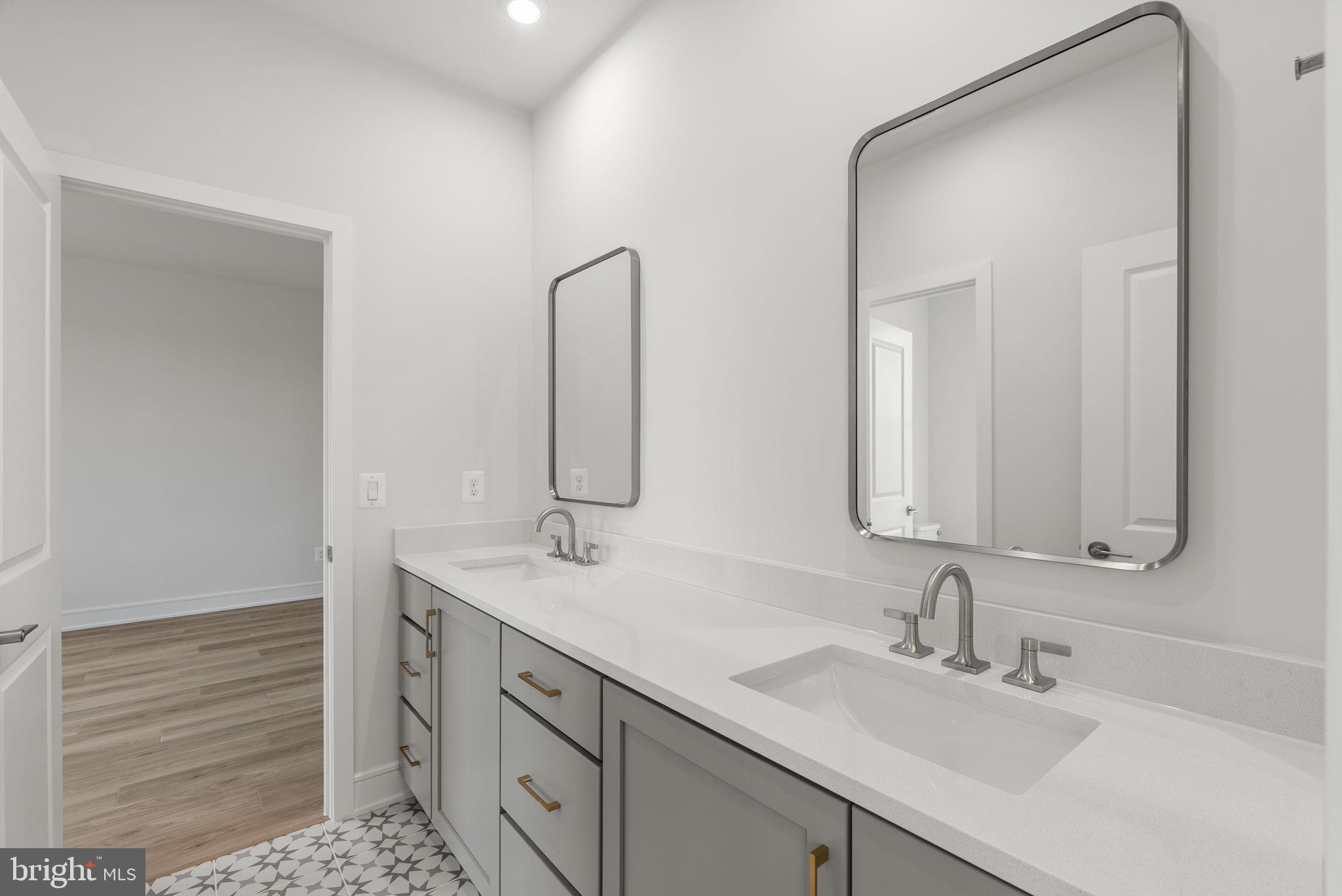 GLENMORE FARM - Residential