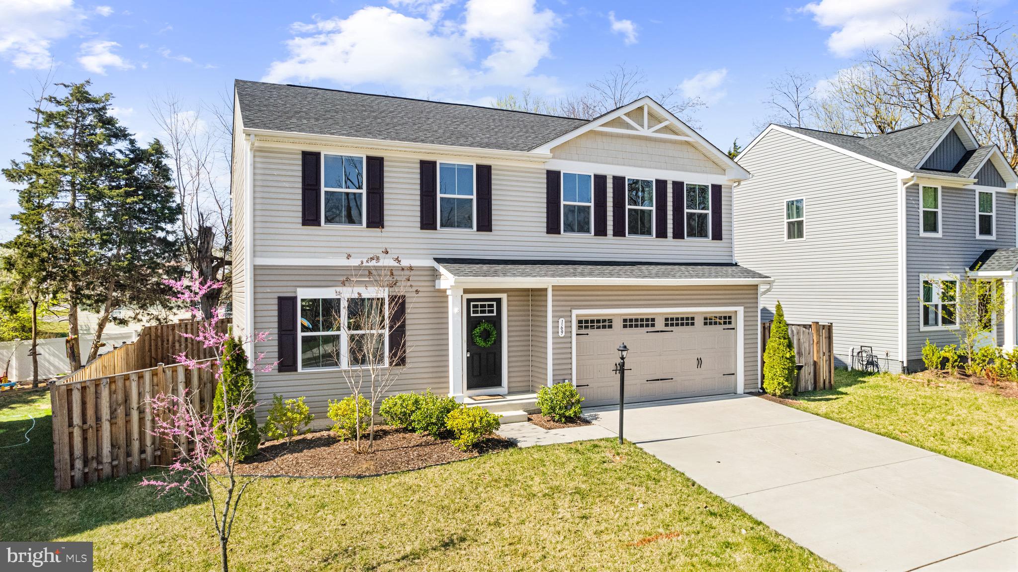 VILLAGES AT MIDDLETOWN - Residential