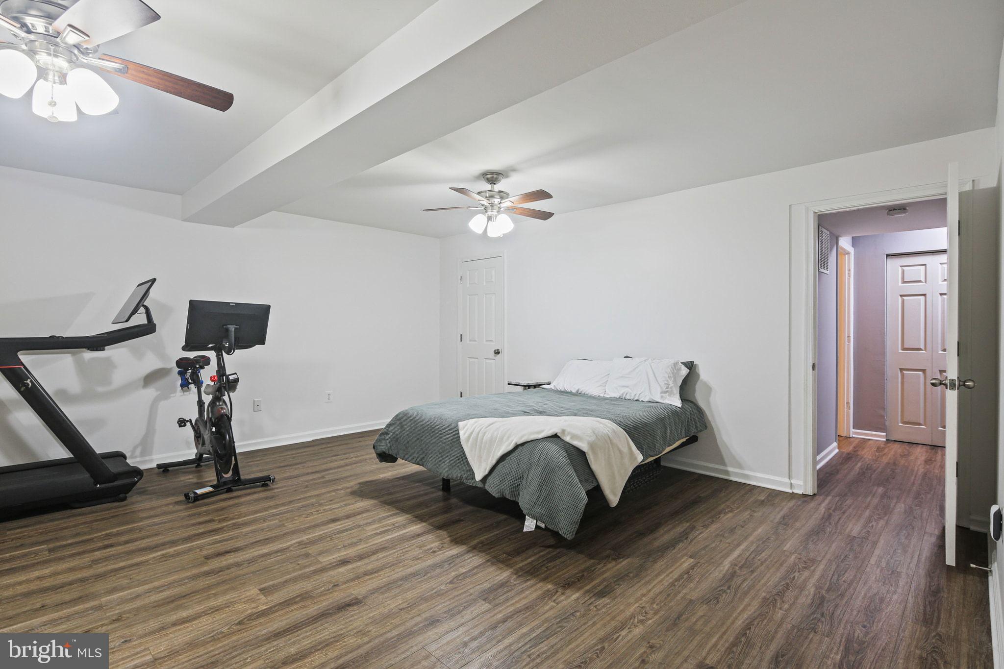 KIMBERLY WOODS VILLAGE - Residential