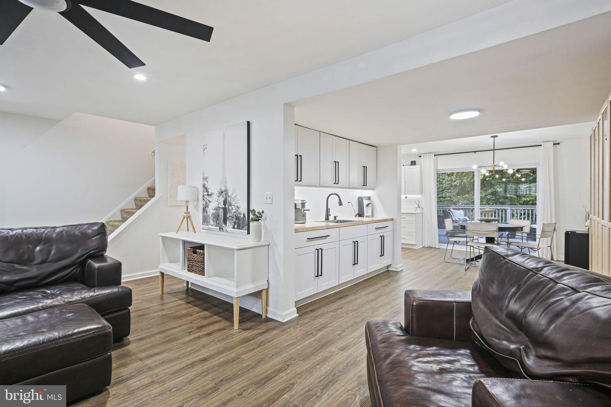 KIMBERLY WOODS VILLAGE - Residential