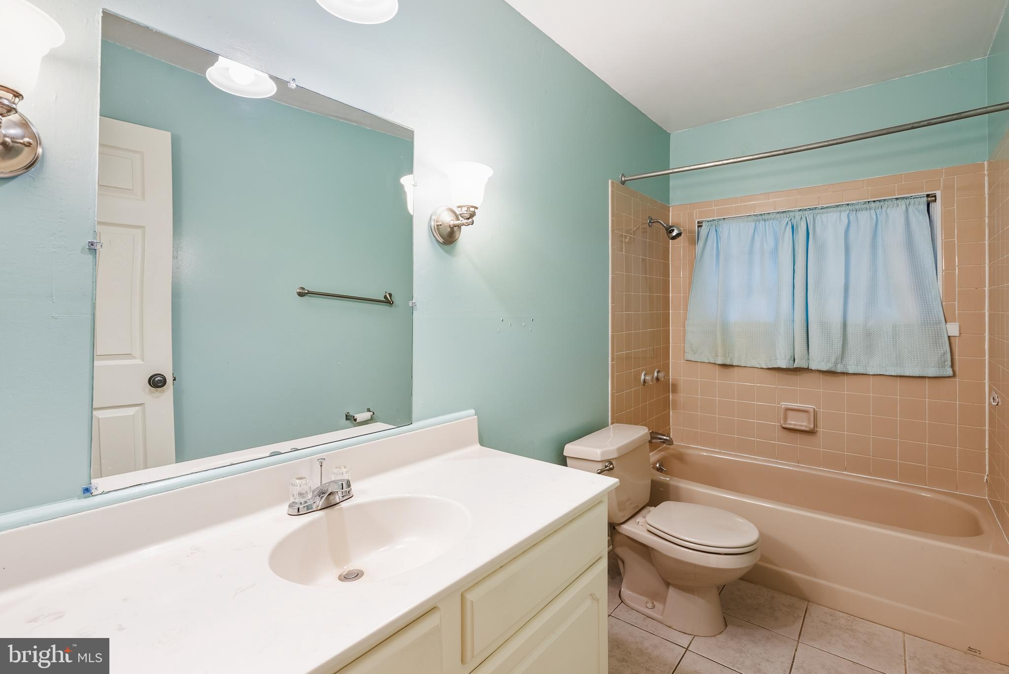 SOMERSET AT BELAIR - Residential Lease