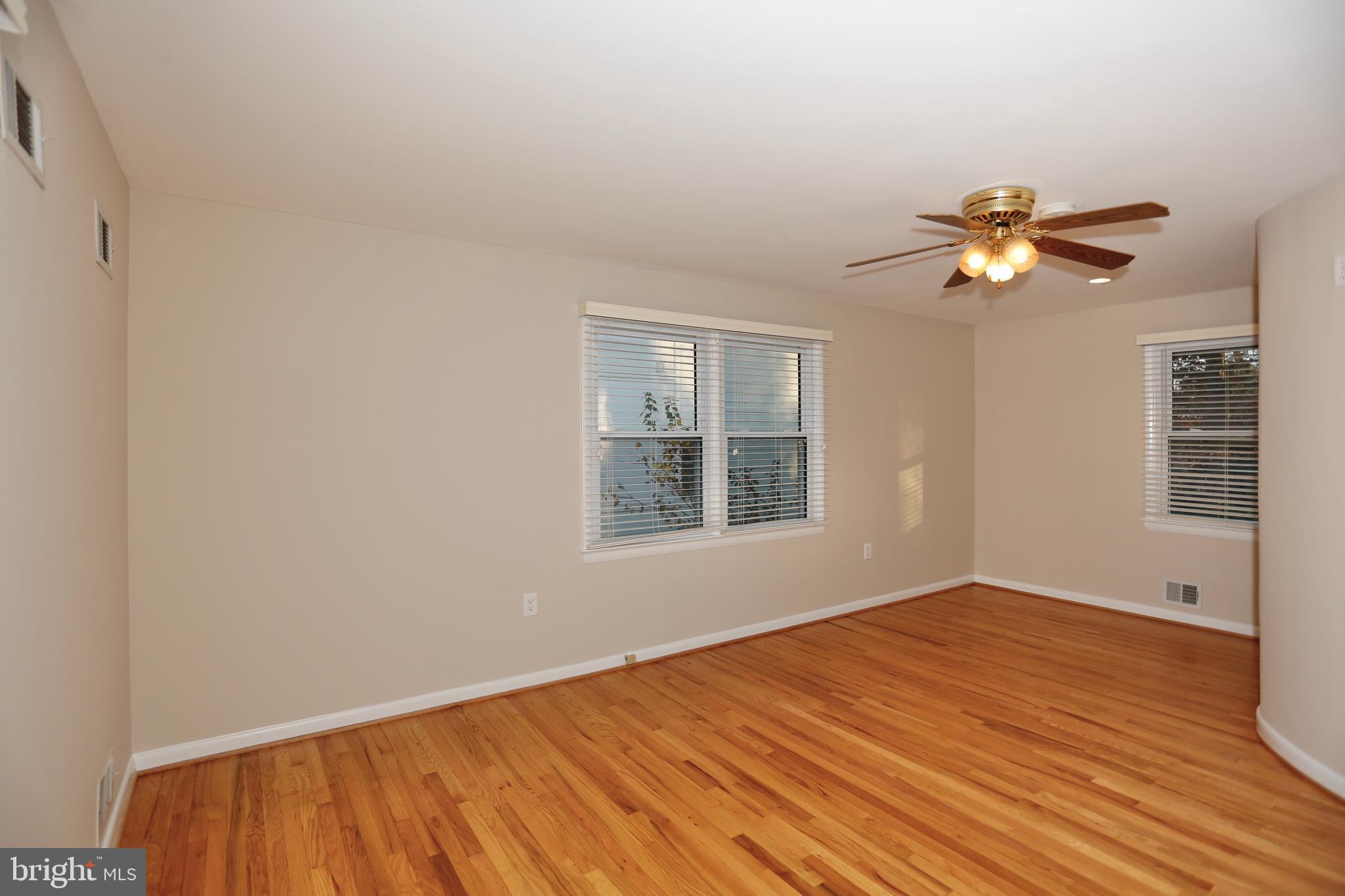 GREEN TREE MANOR - Residential Lease