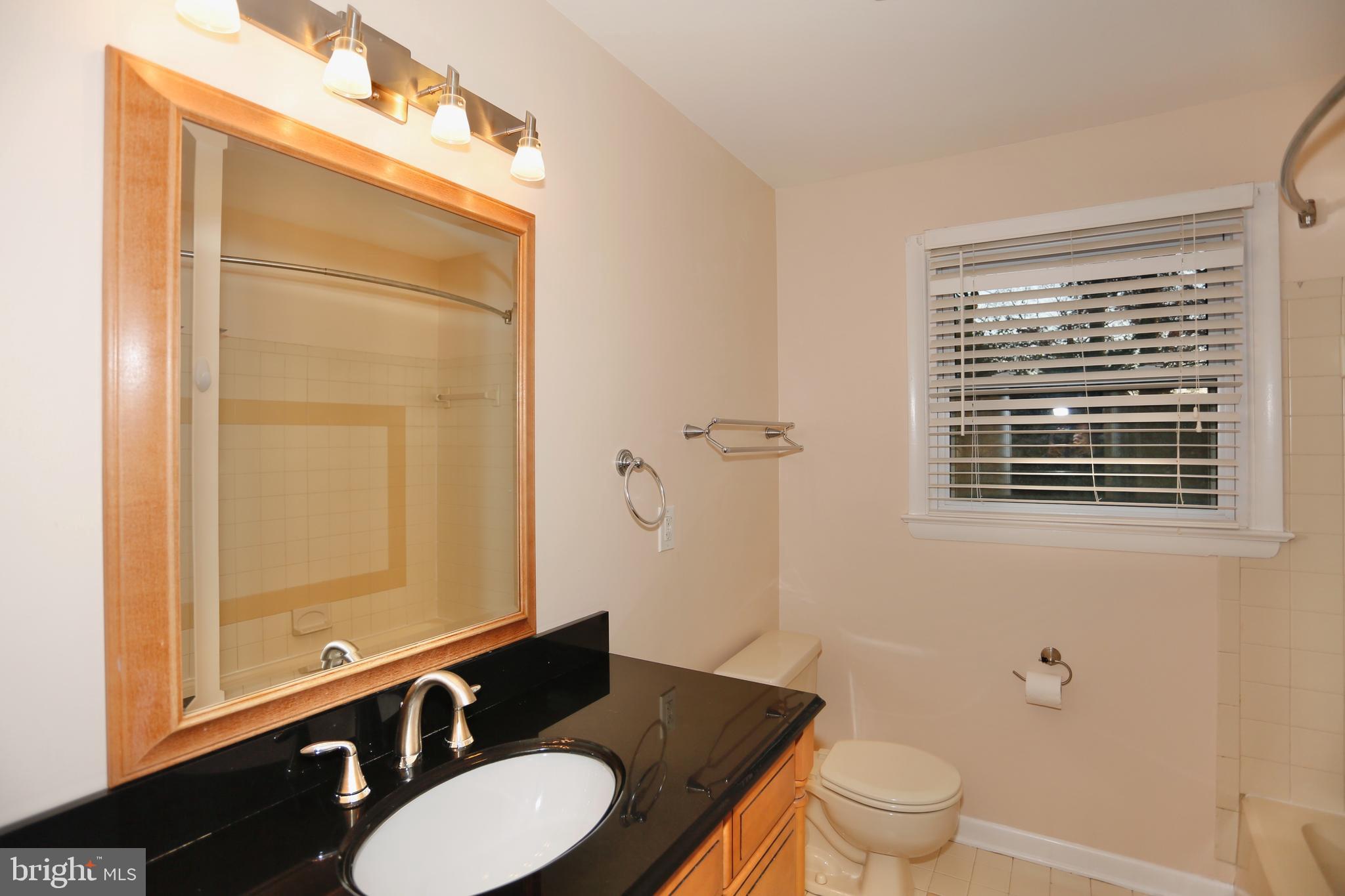 GREEN TREE MANOR - Residential Lease