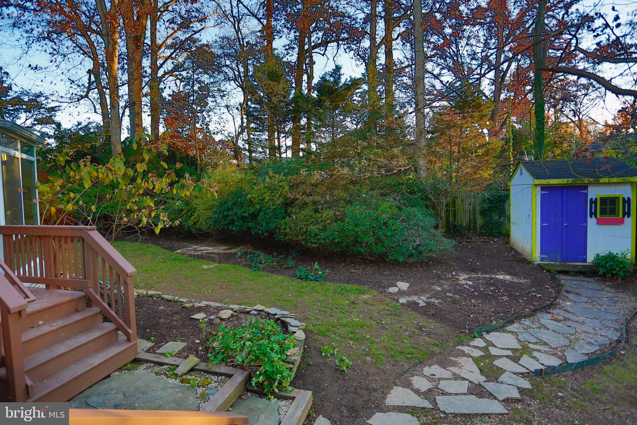 GREEN TREE MANOR - Residential Lease