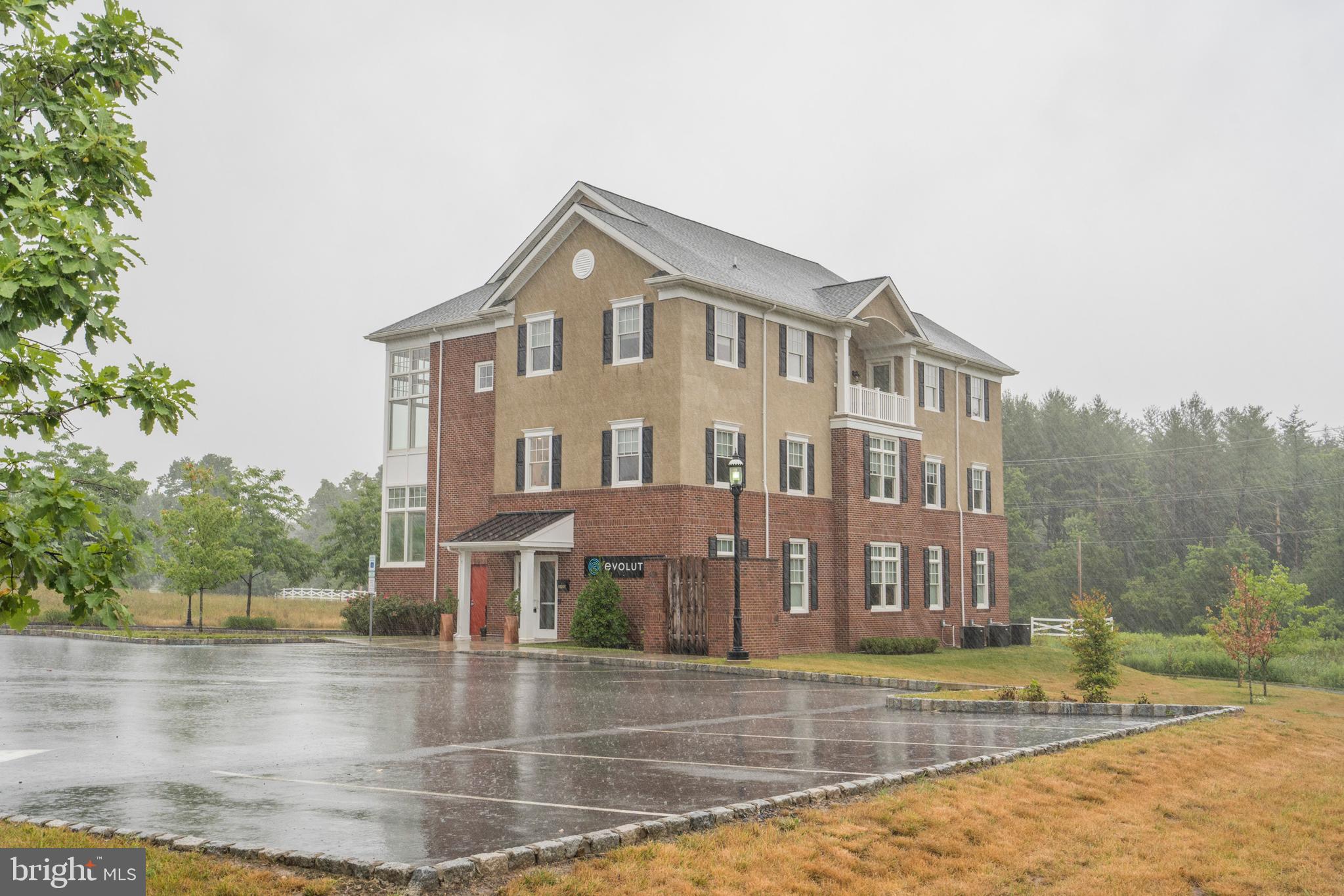 BILTMORE ESTATES - Commercial Sale