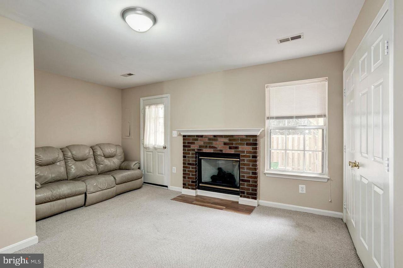 COPPERMILL - Residential Lease