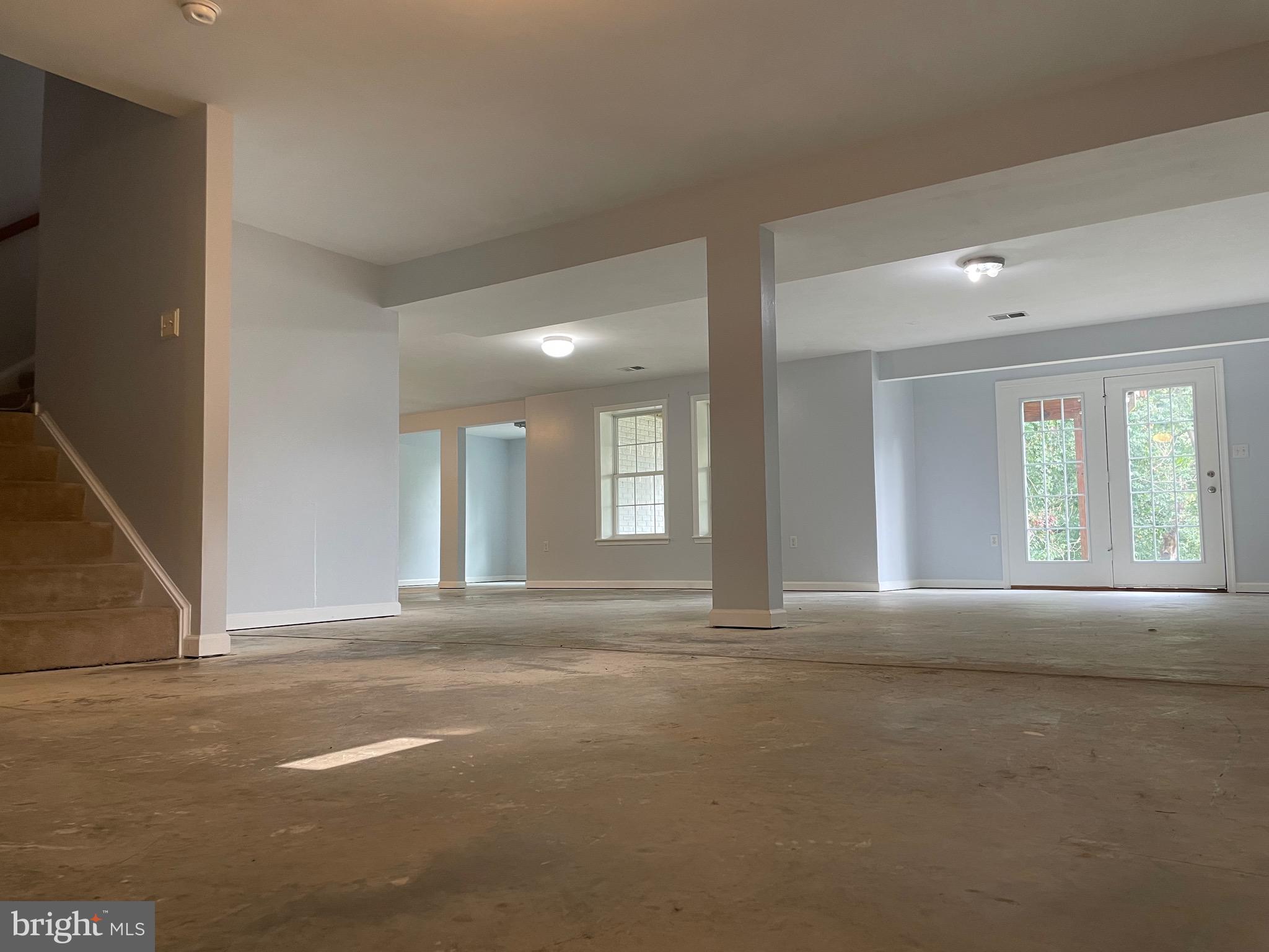 RIVERSIDE VILLAGES - Residential