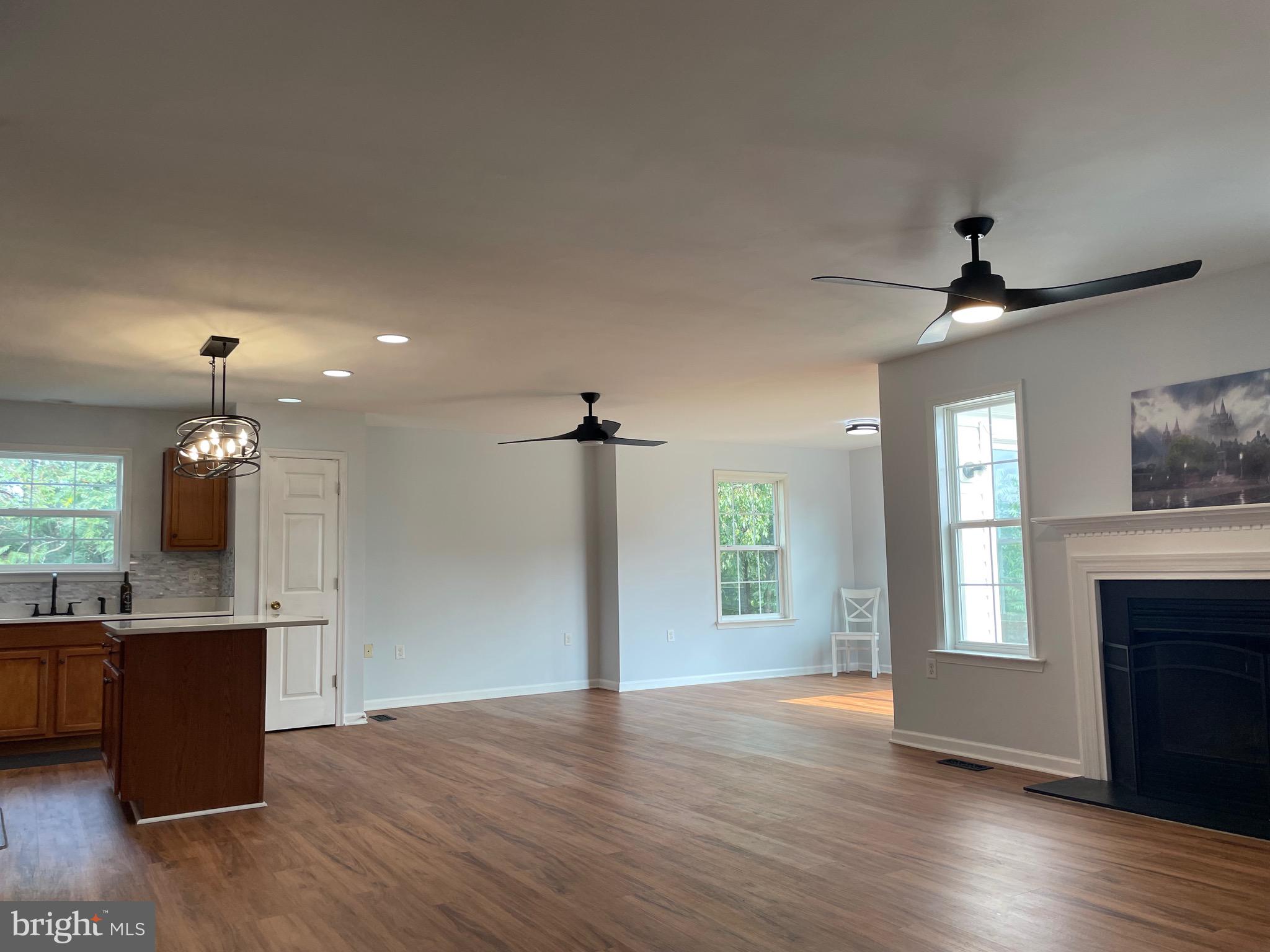 RIVERSIDE VILLAGES - Residential