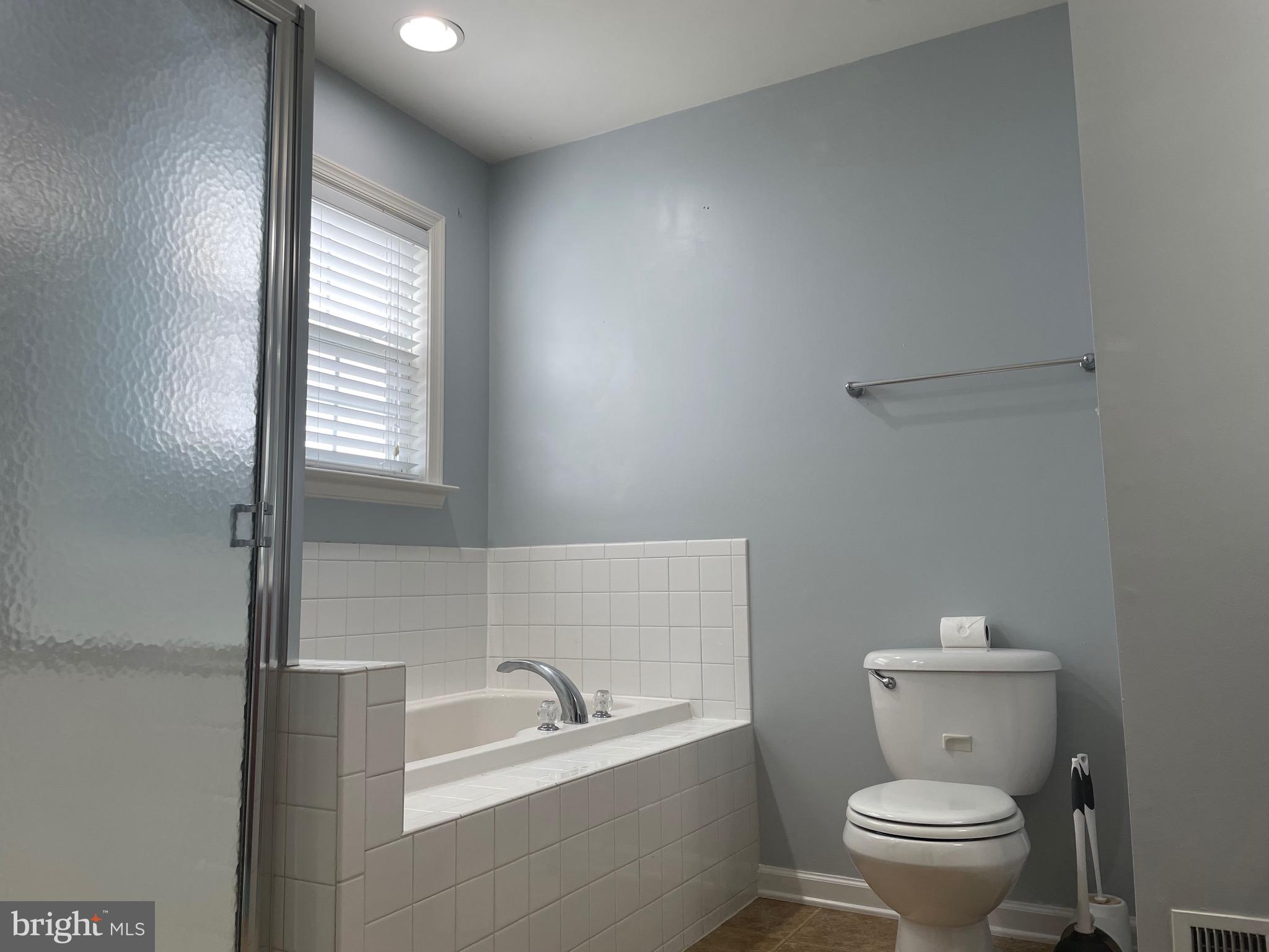 RIVERSIDE VILLAGES - Residential