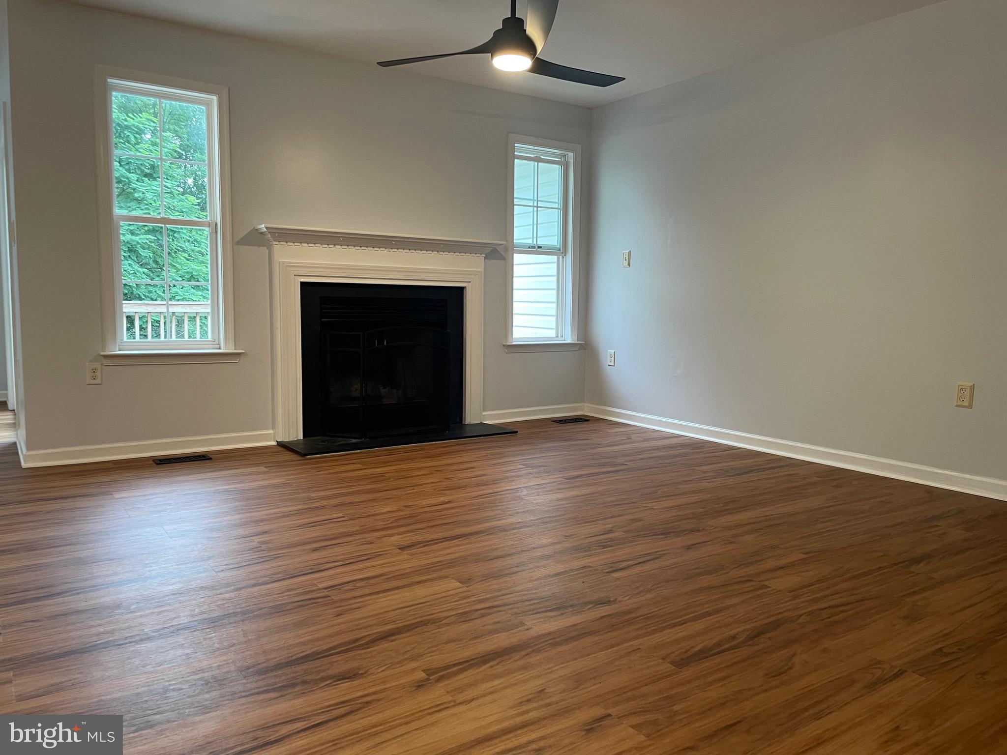 RIVERSIDE VILLAGES - Residential