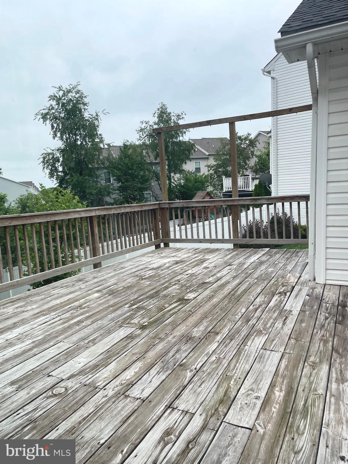 RIVERSIDE VILLAGES - Residential