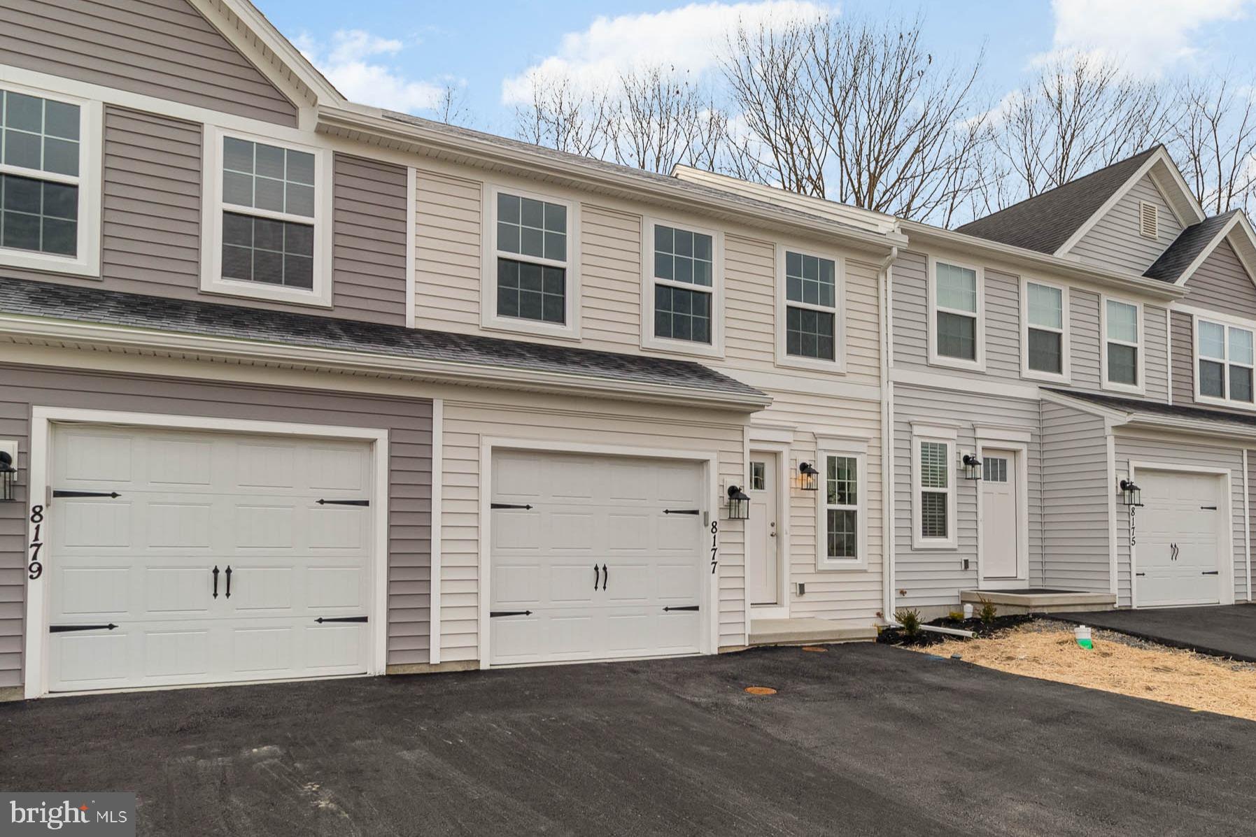 CREEKVALE - Residential Lease