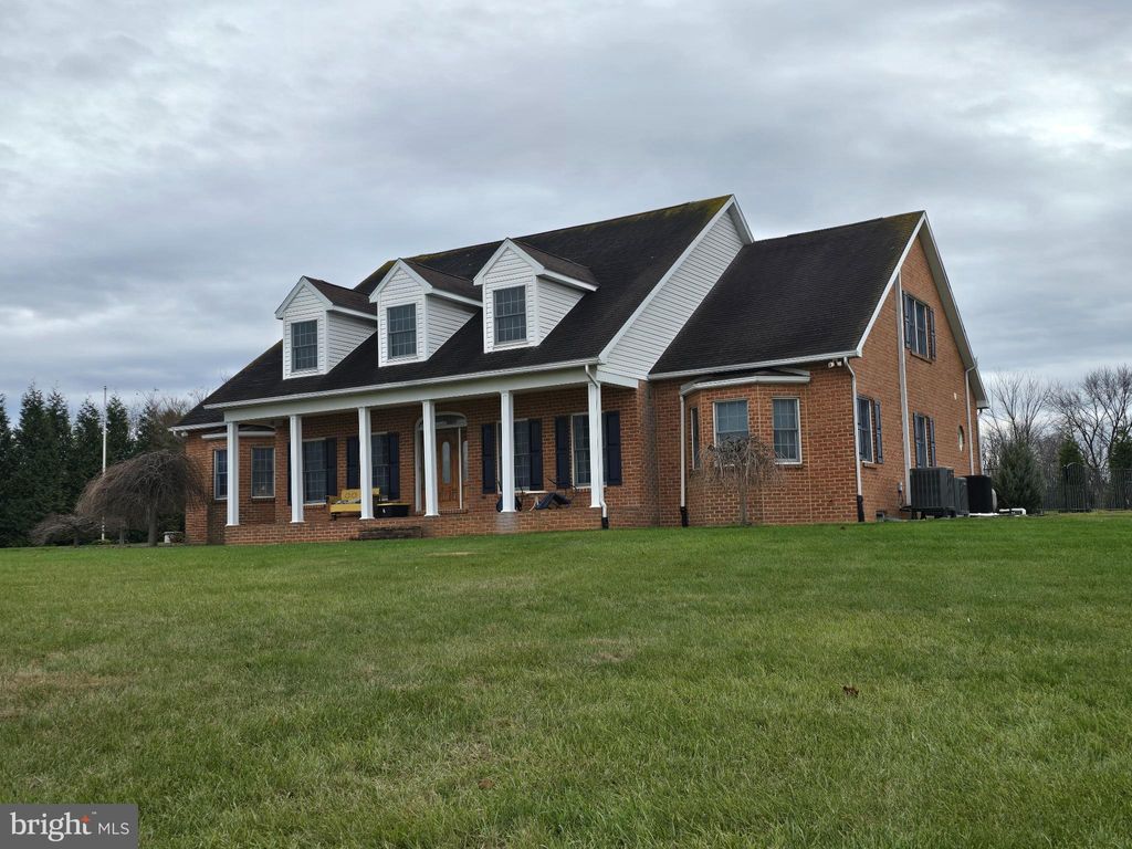 Photo of 1709 Ragged Edge Road, CHAMBERSBURG, PA 17202 (MLS # PAFL2031544)