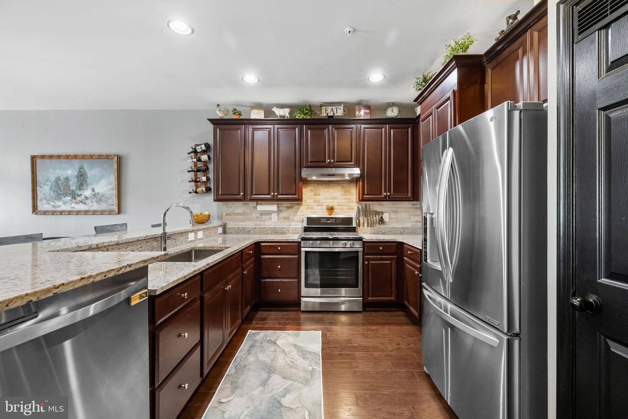 212 LONG POINT DRIVE