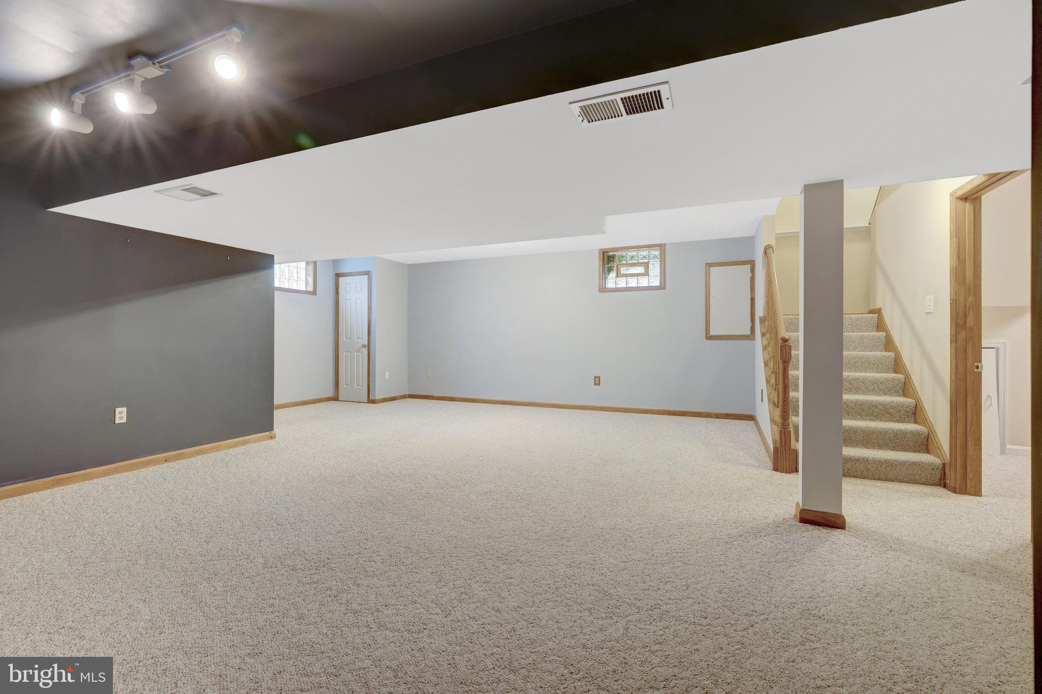 PLEASANT VALLEY - Residential