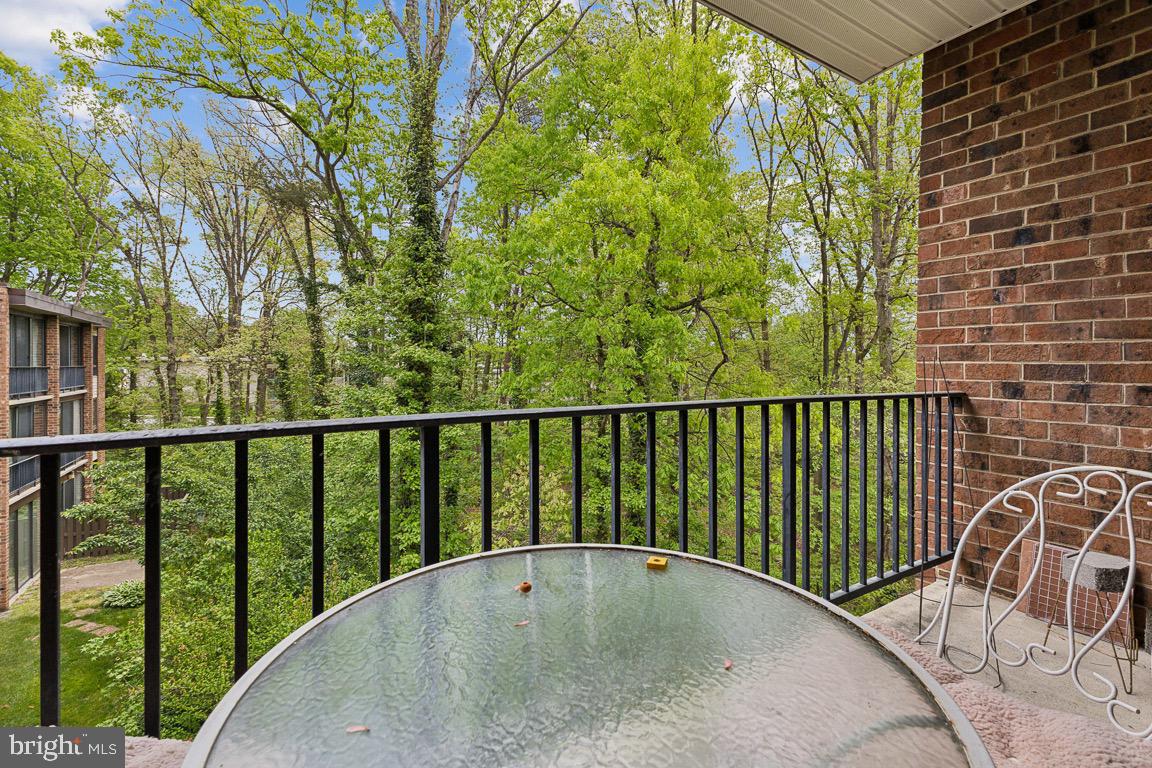 CHELSEA WOODS CONDO - Residential