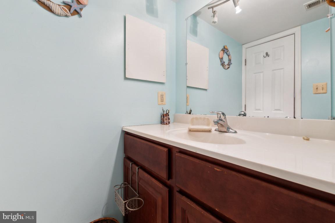 CHELSEA WOODS CONDO - Residential