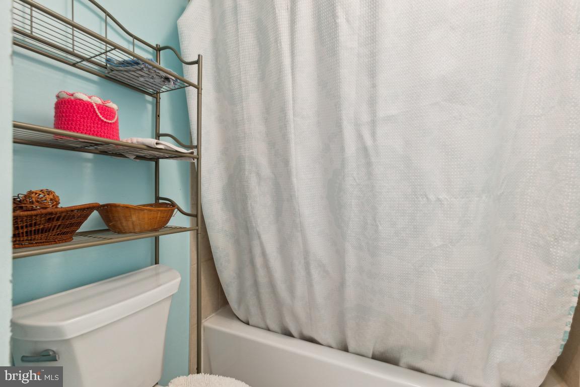 CHELSEA WOODS CONDO - Residential