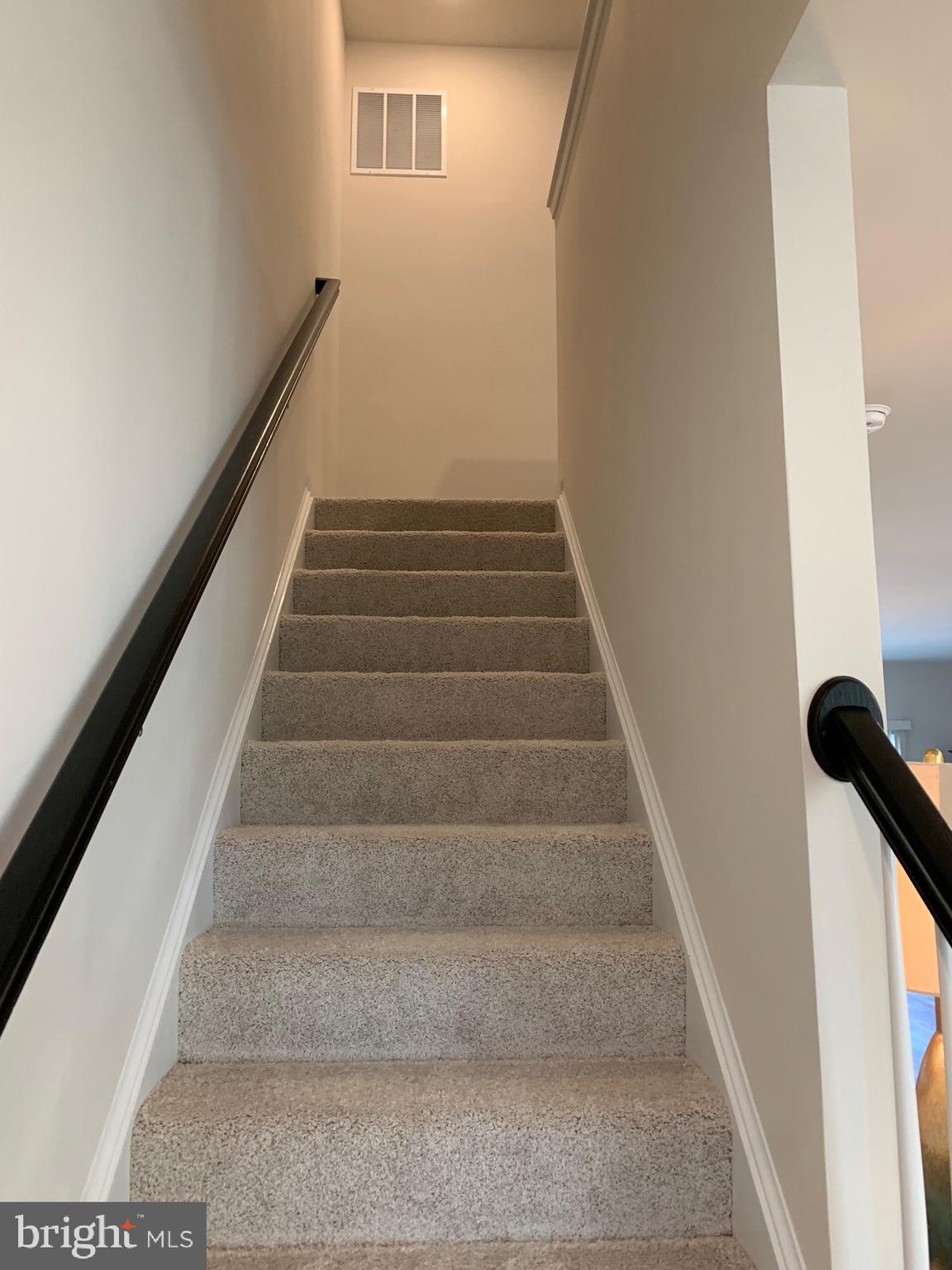 WESTVIEW SOUTH - Residential Lease