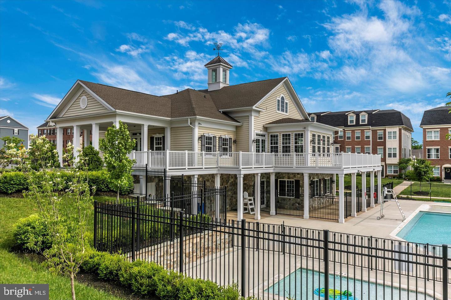 WESTVIEW SOUTH - Residential Lease