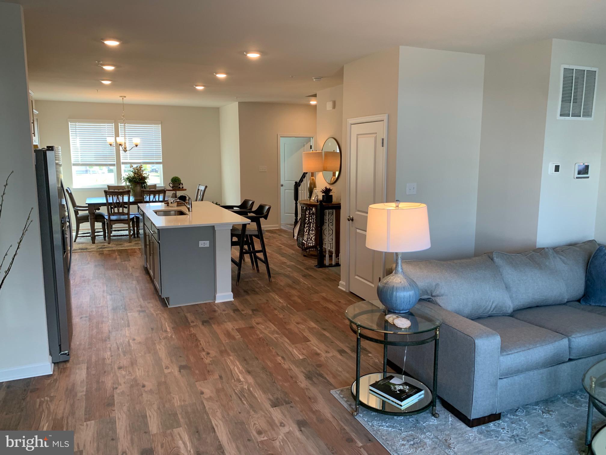 WESTVIEW SOUTH - Residential Lease