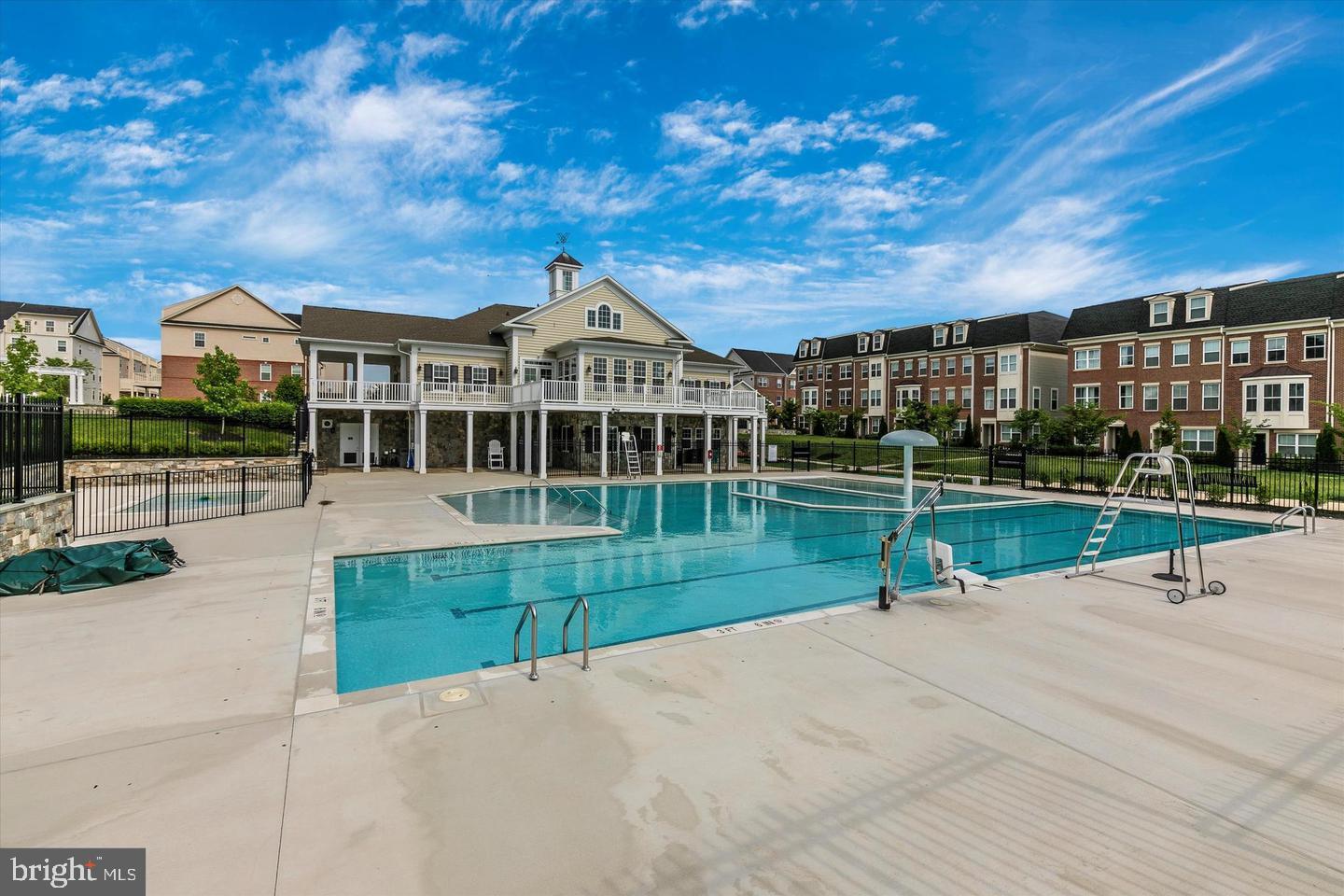 WESTVIEW SOUTH - Residential Lease