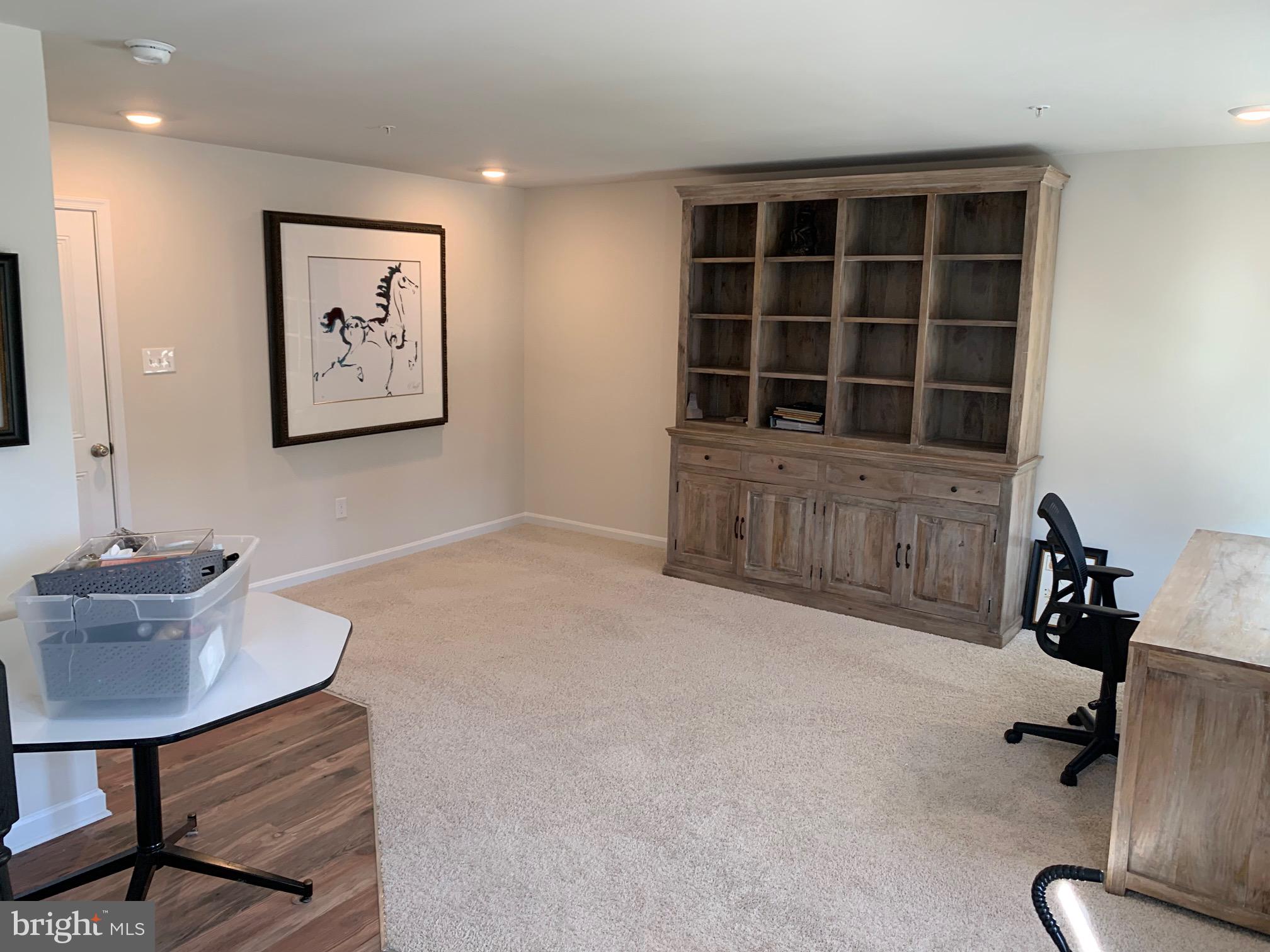 WESTVIEW SOUTH - Residential Lease