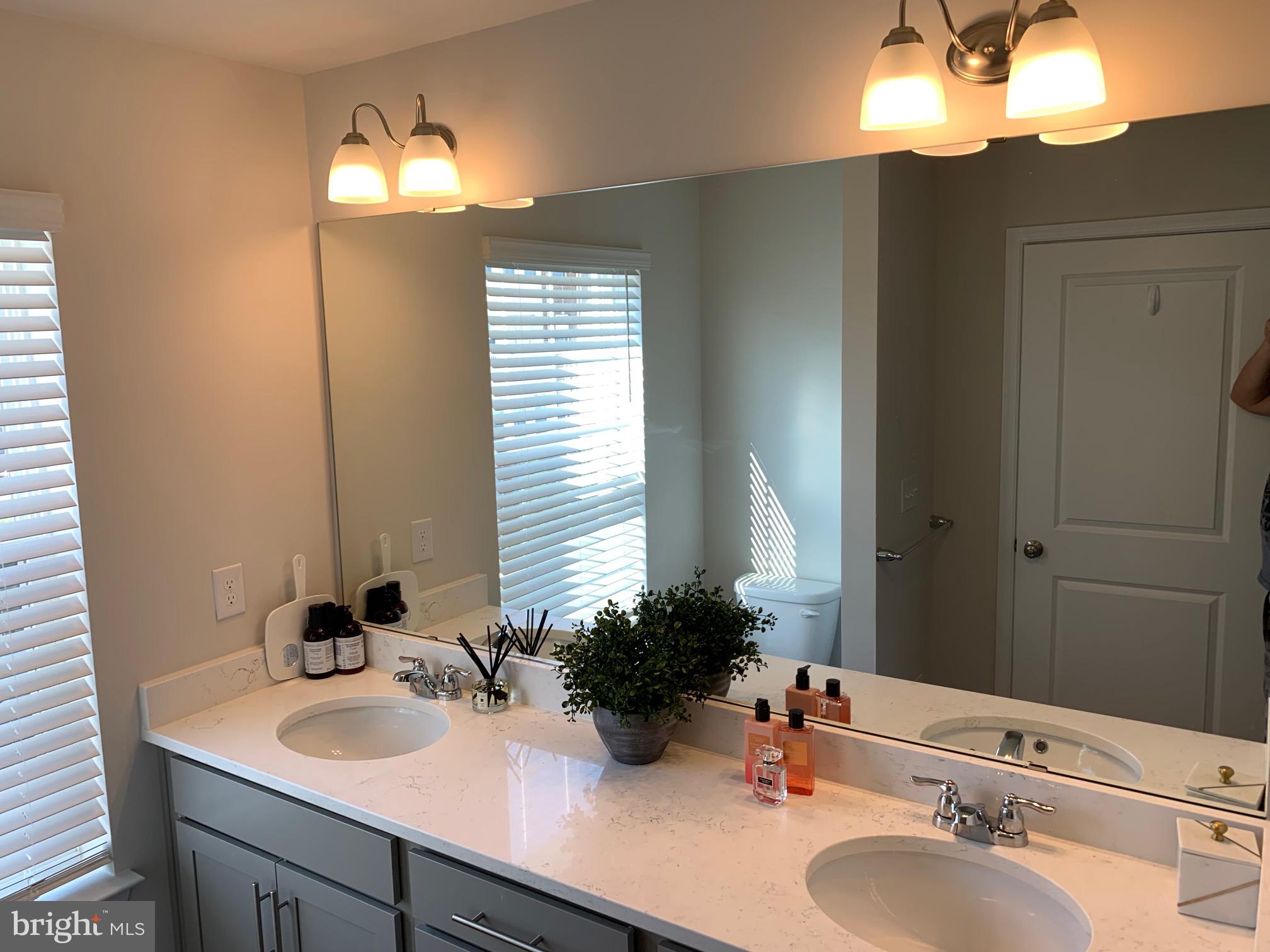 WESTVIEW SOUTH - Residential Lease