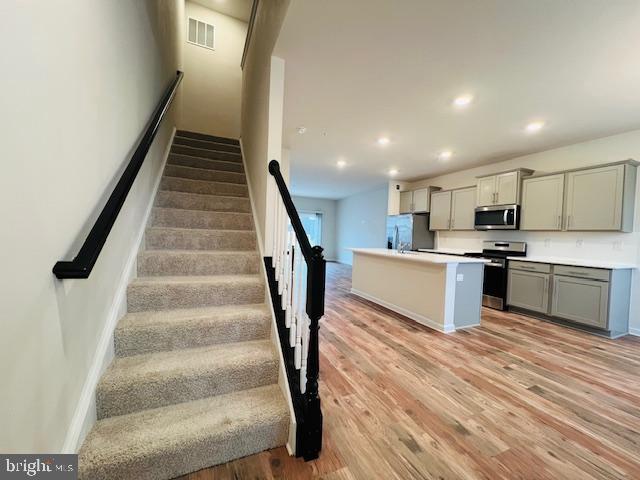 WESTVIEW SOUTH - Residential Lease