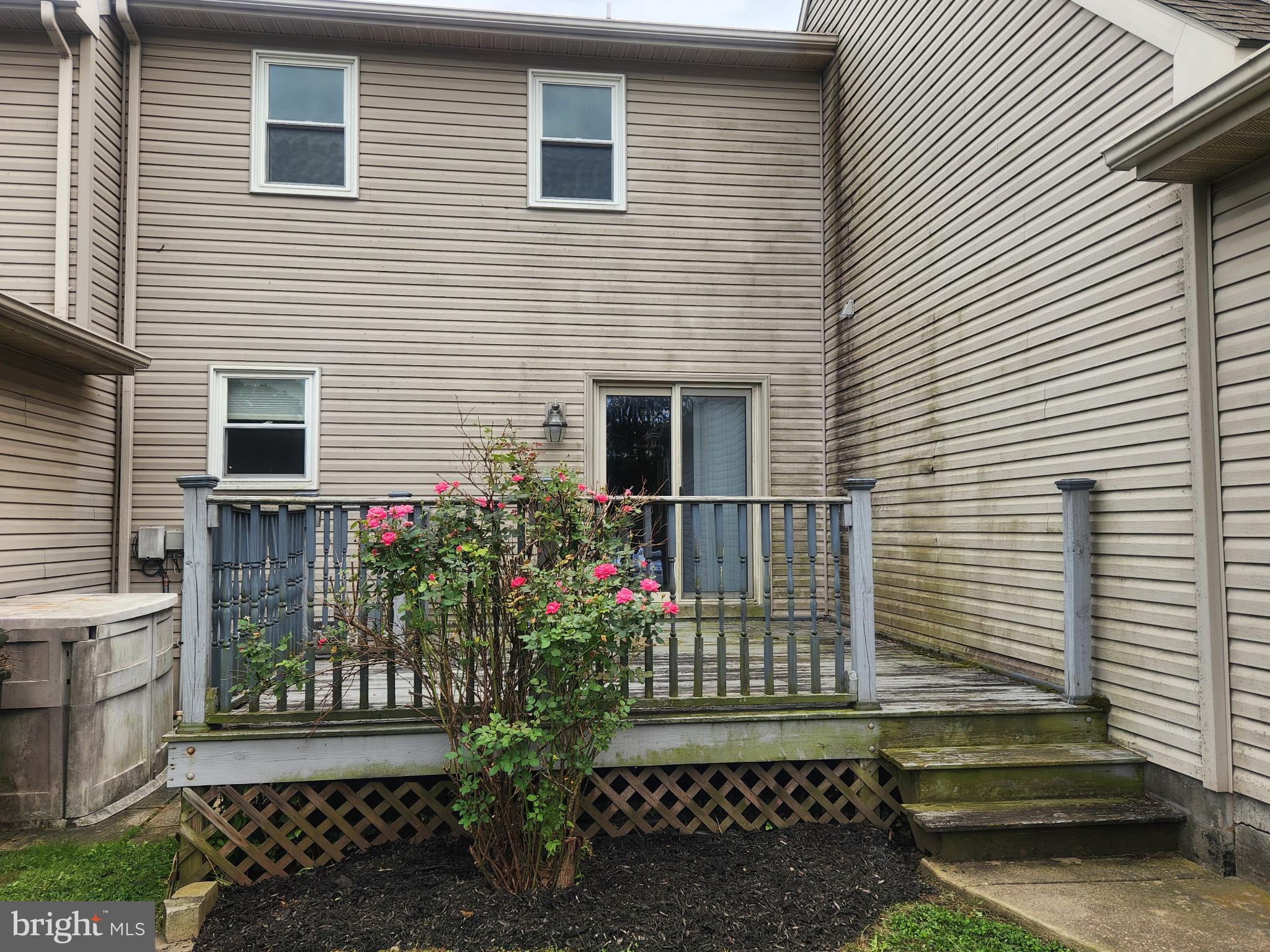 107 STONECREST COURT