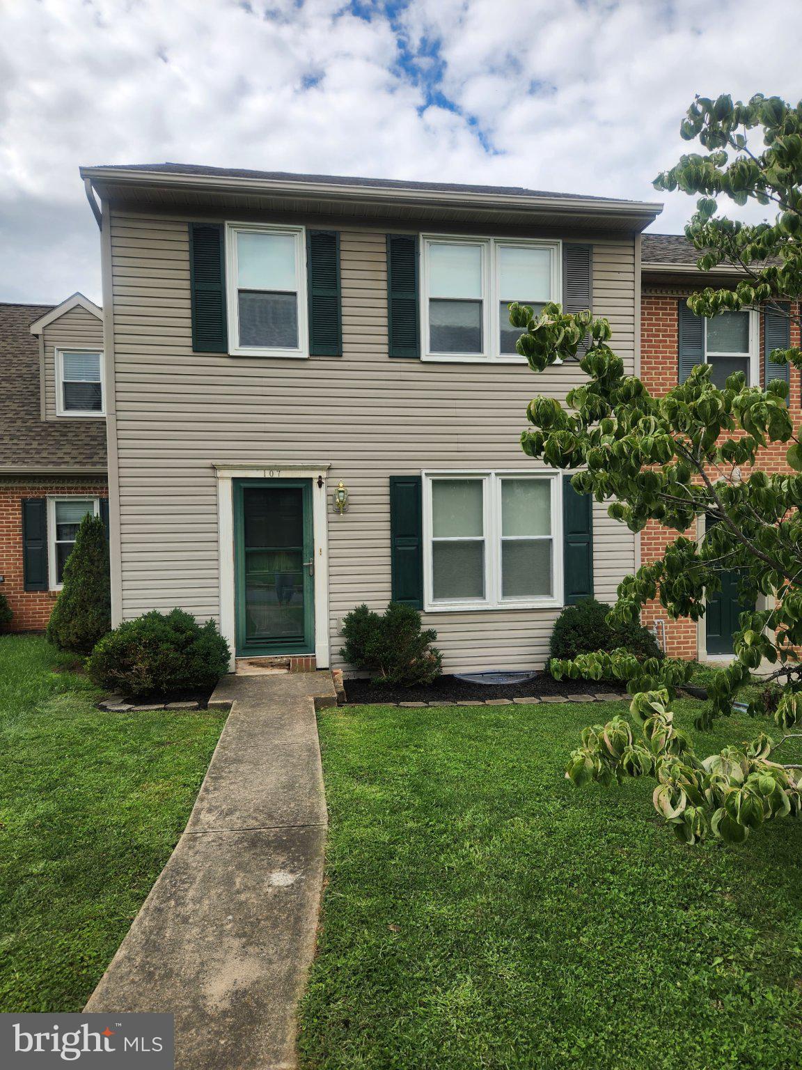 107 STONECREST COURT