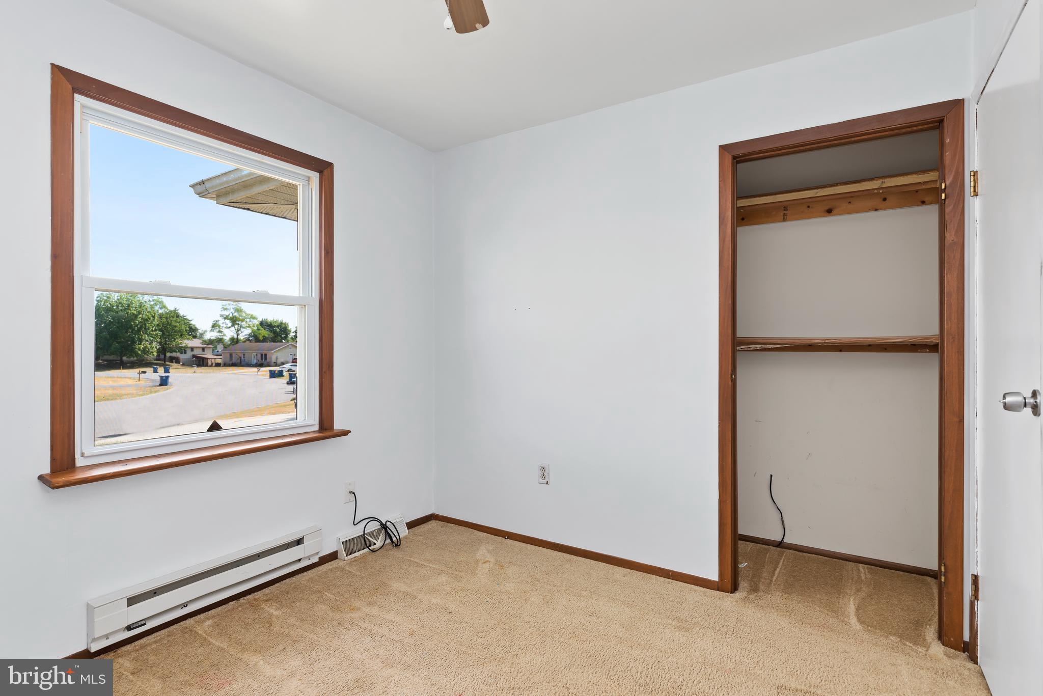 HERITAGE COURT - Residential