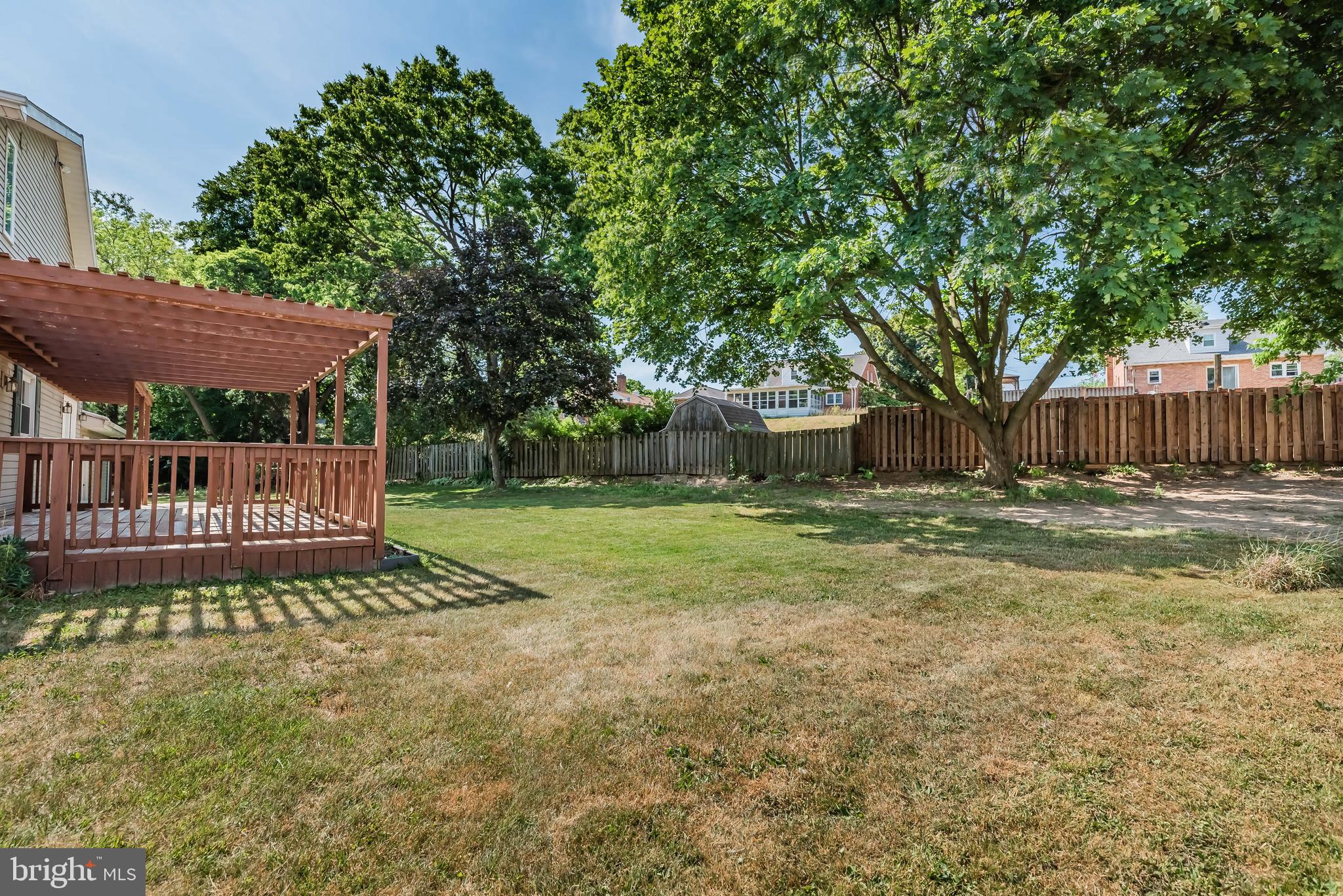 HERITAGE COURT - Residential