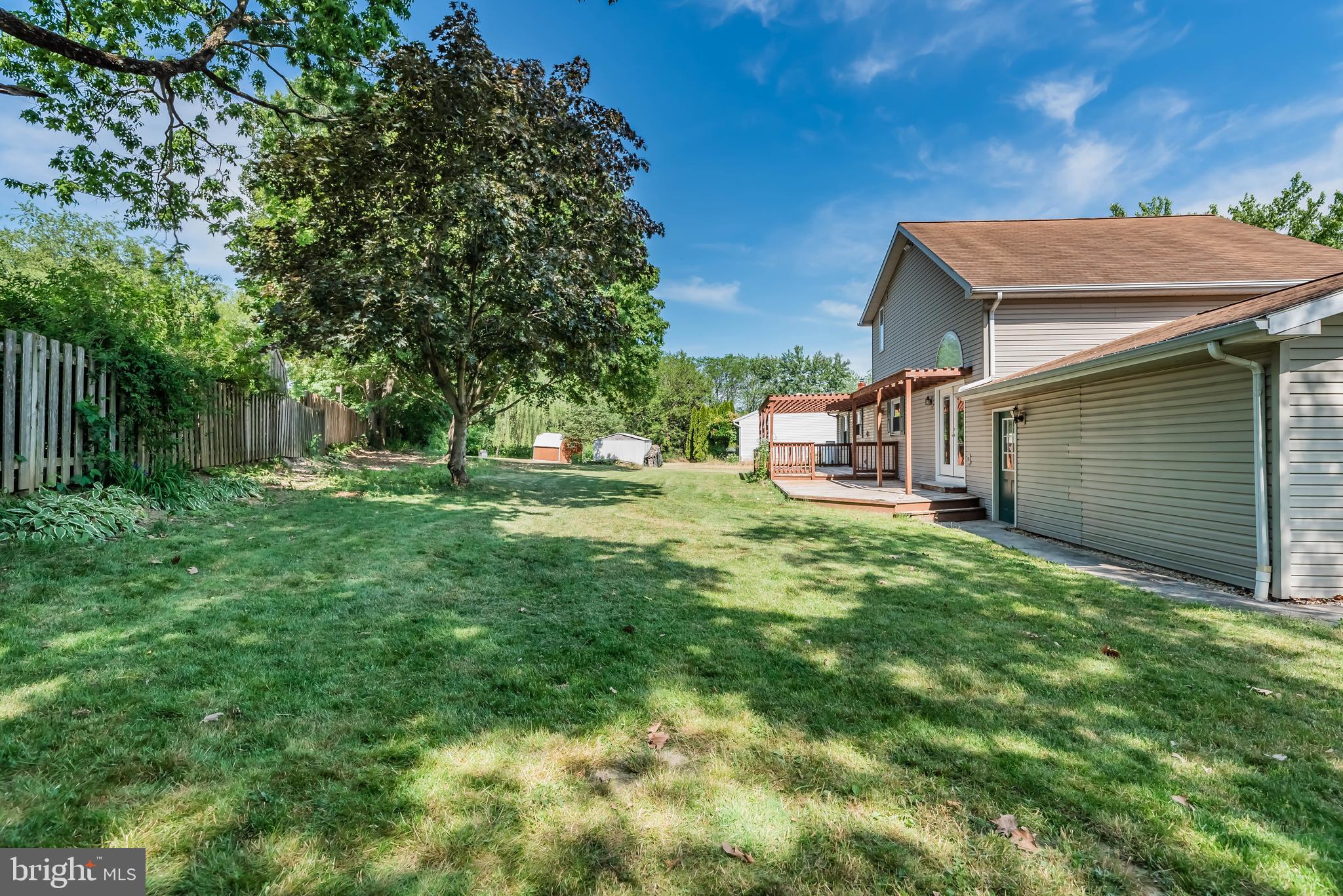 HERITAGE COURT - Residential