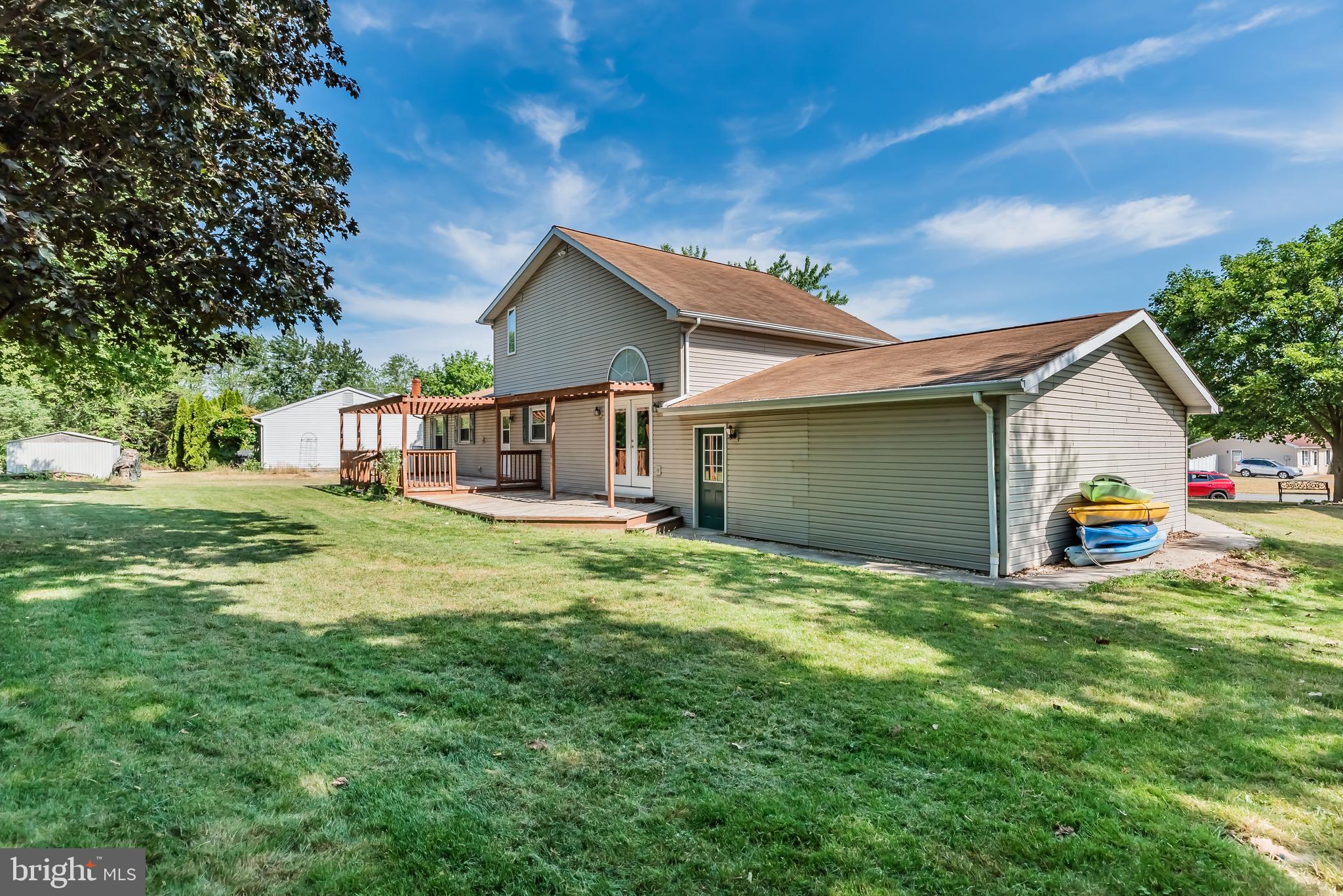 HERITAGE COURT - Residential