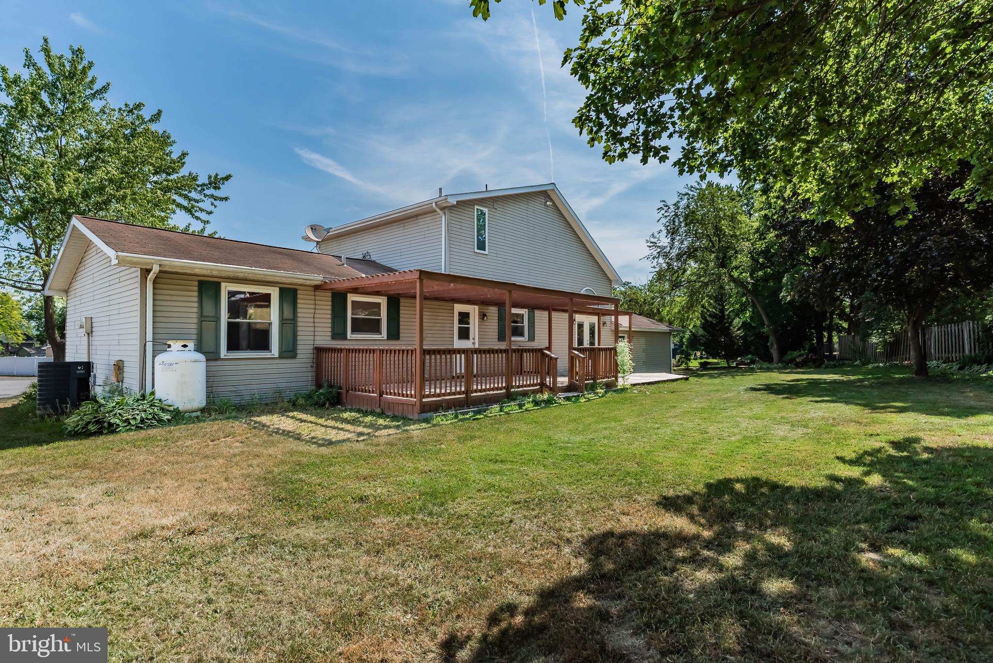 HERITAGE COURT - Residential