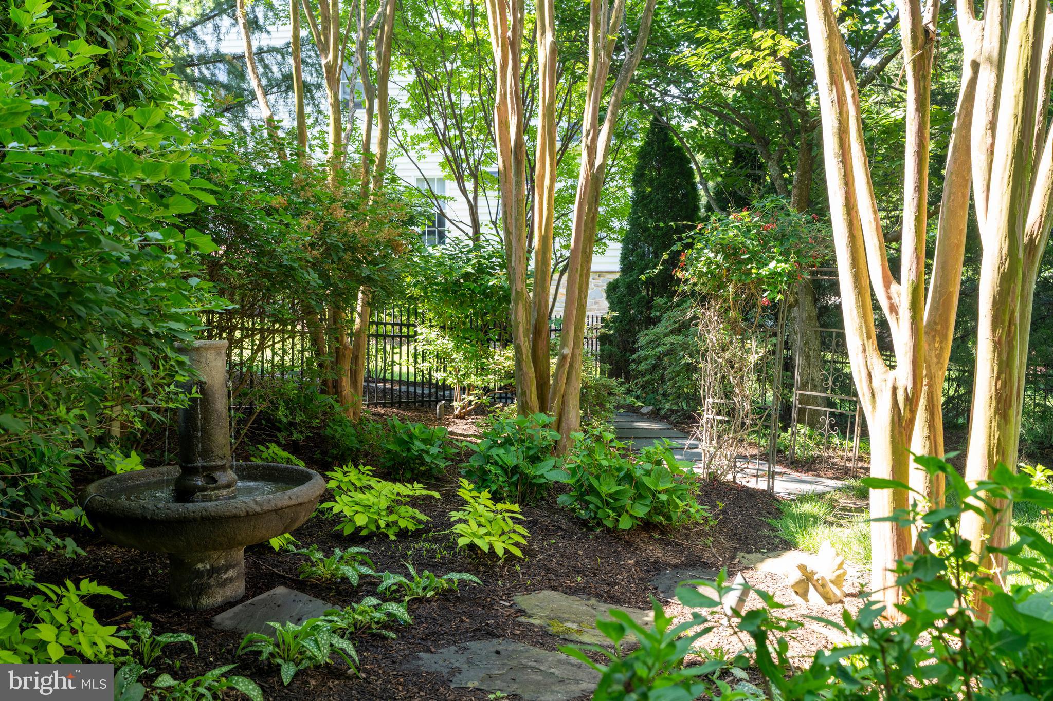 HAMBLETON SYMINGTN - Residential