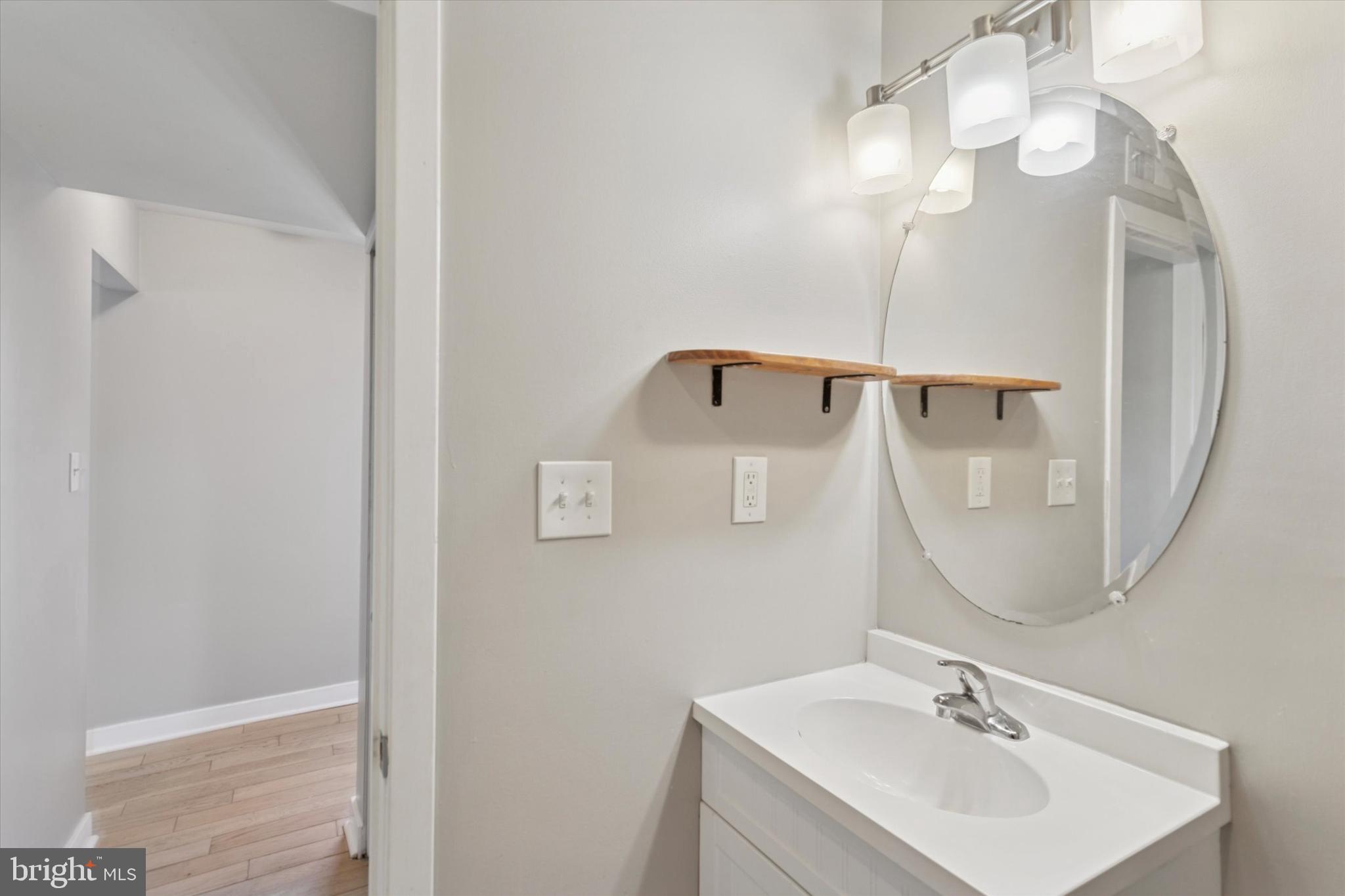 POINT BREEZE - Residential Lease