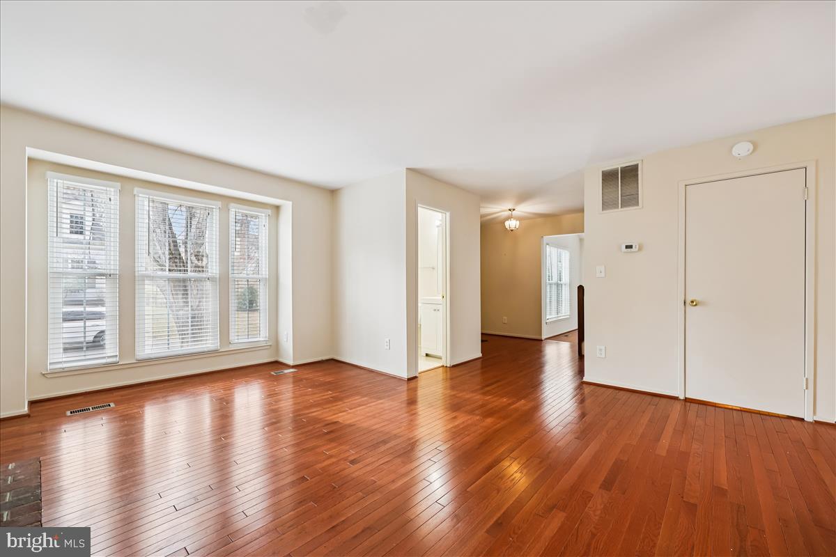 SALEMS GRANT - Residential