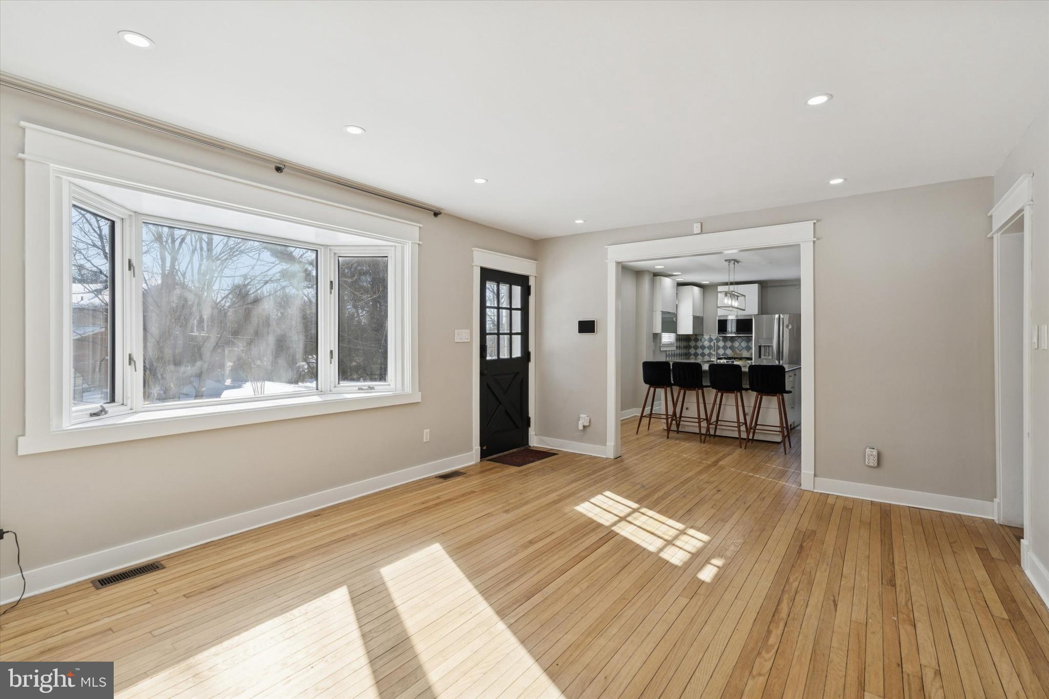 GARDEN CITY - Residential