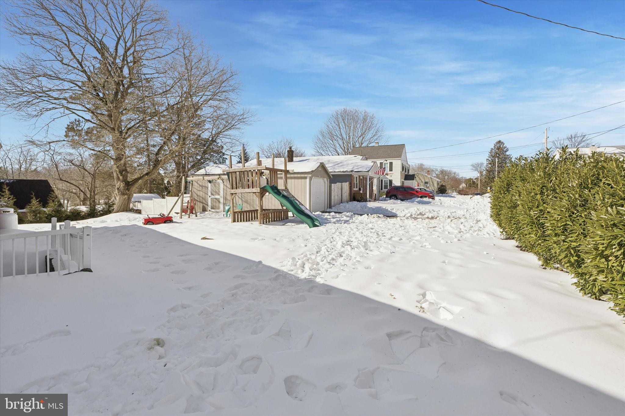 GARDEN CITY - Residential