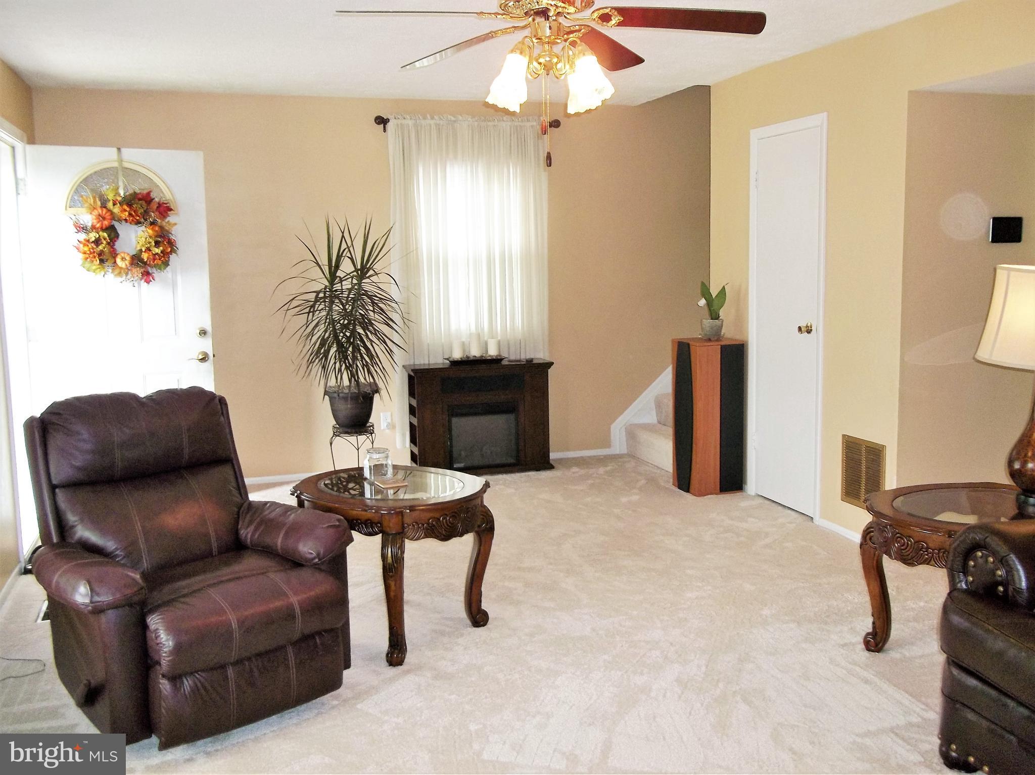 HARFORD SQUARE - Residential