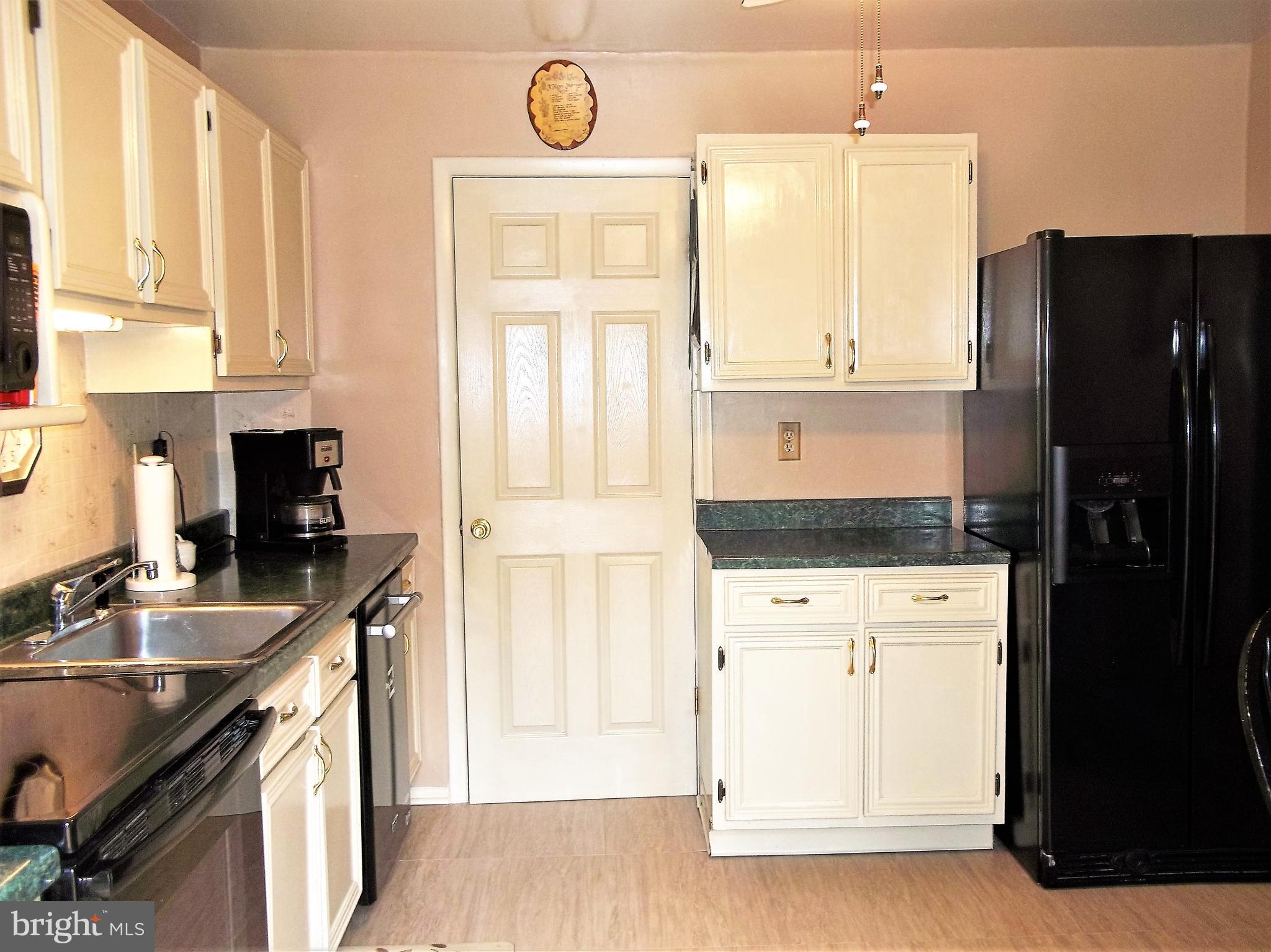 HARFORD SQUARE - Residential