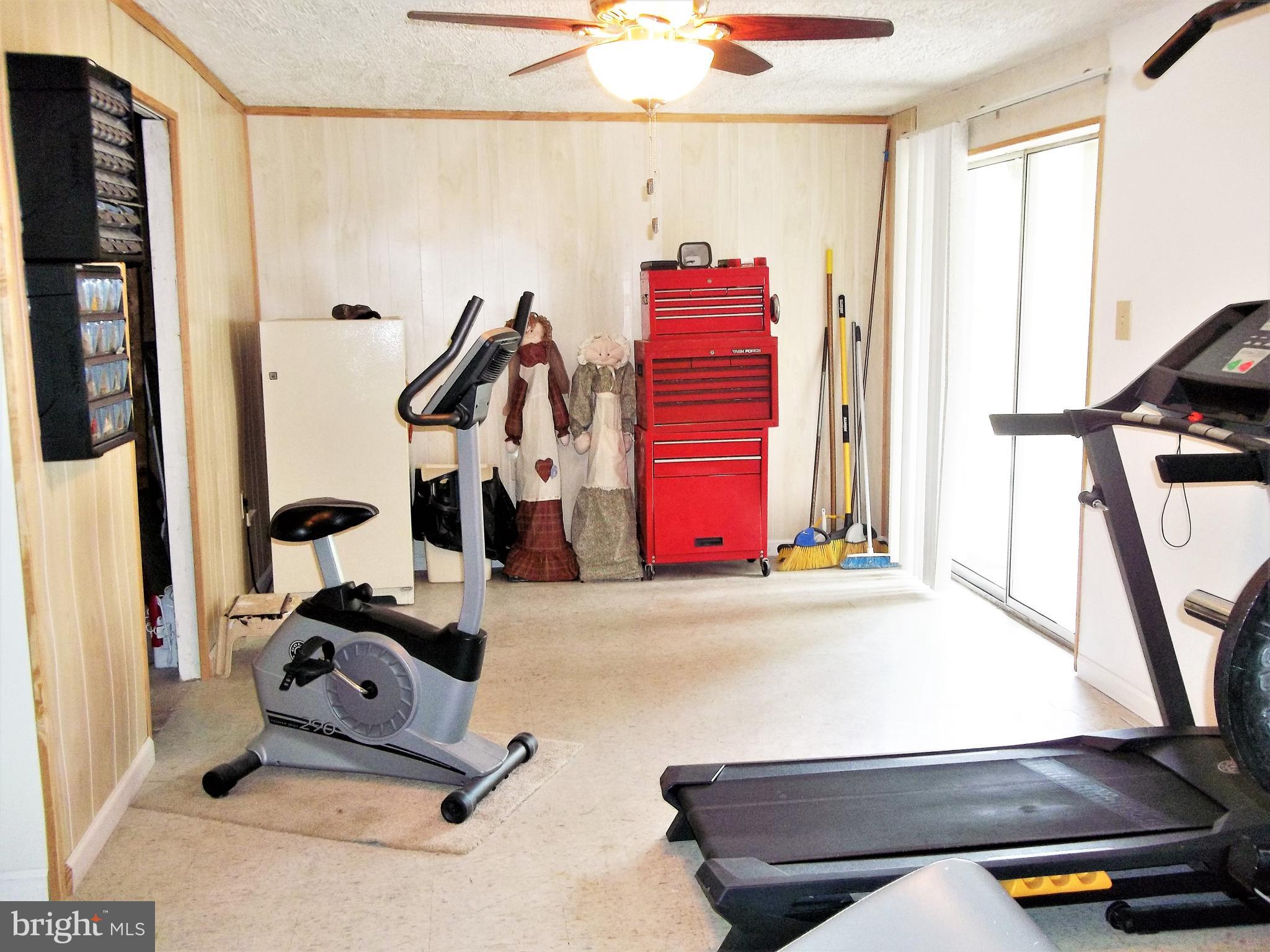 HARFORD SQUARE - Residential