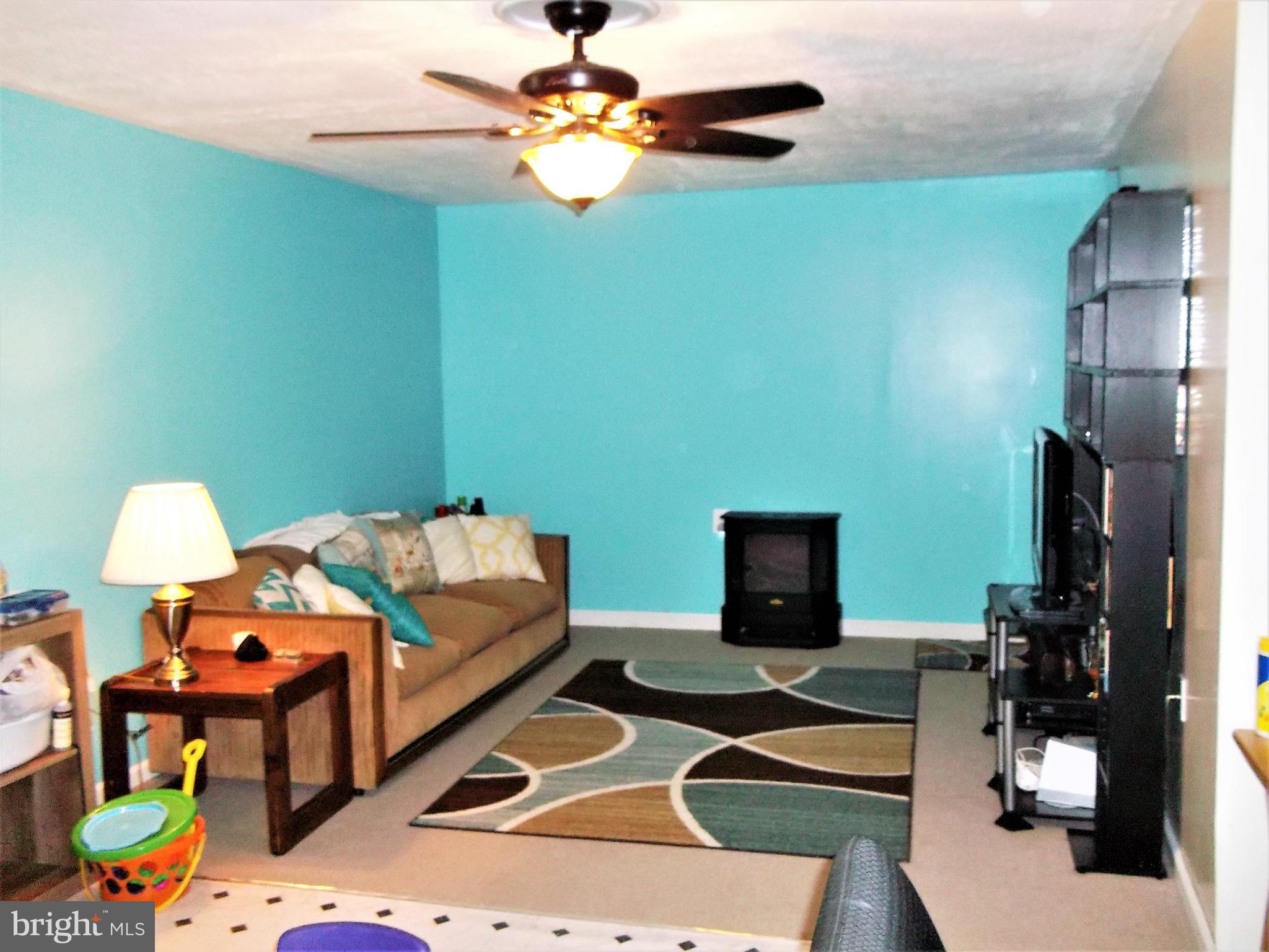 HARFORD SQUARE - Residential