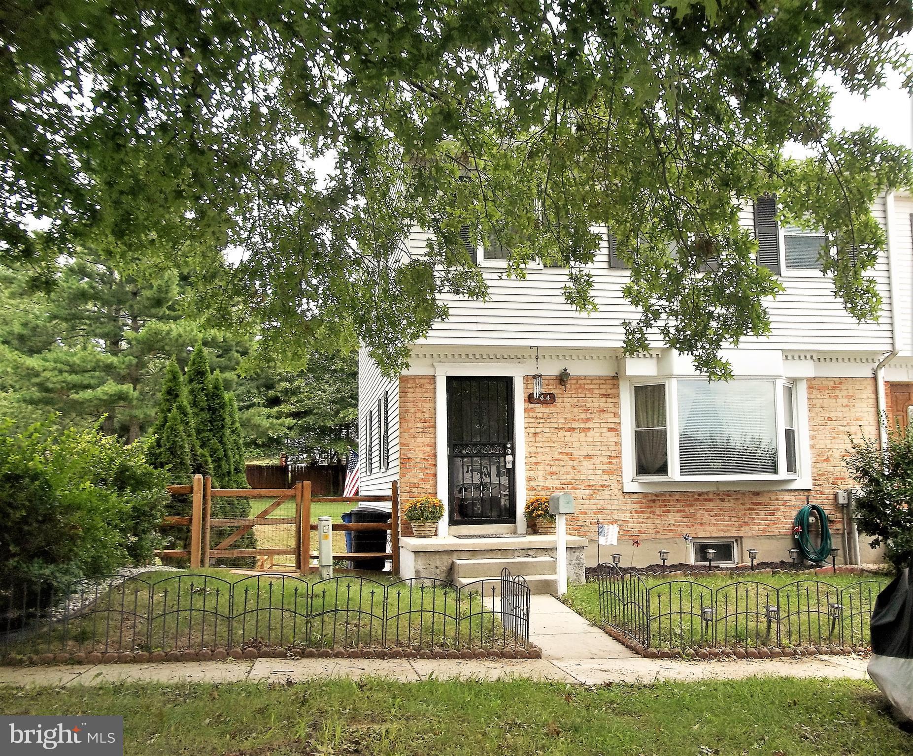 HARFORD SQUARE - Residential