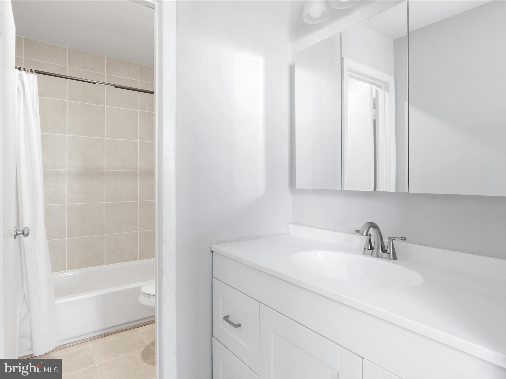 WILLIAMSTOWN - Residential