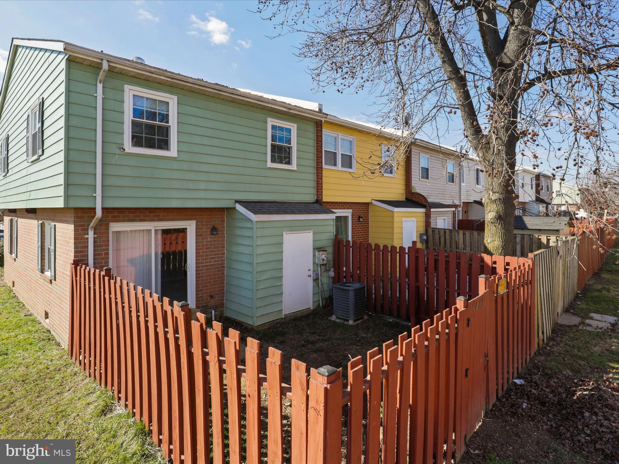 WILLIAMSTOWN - Residential