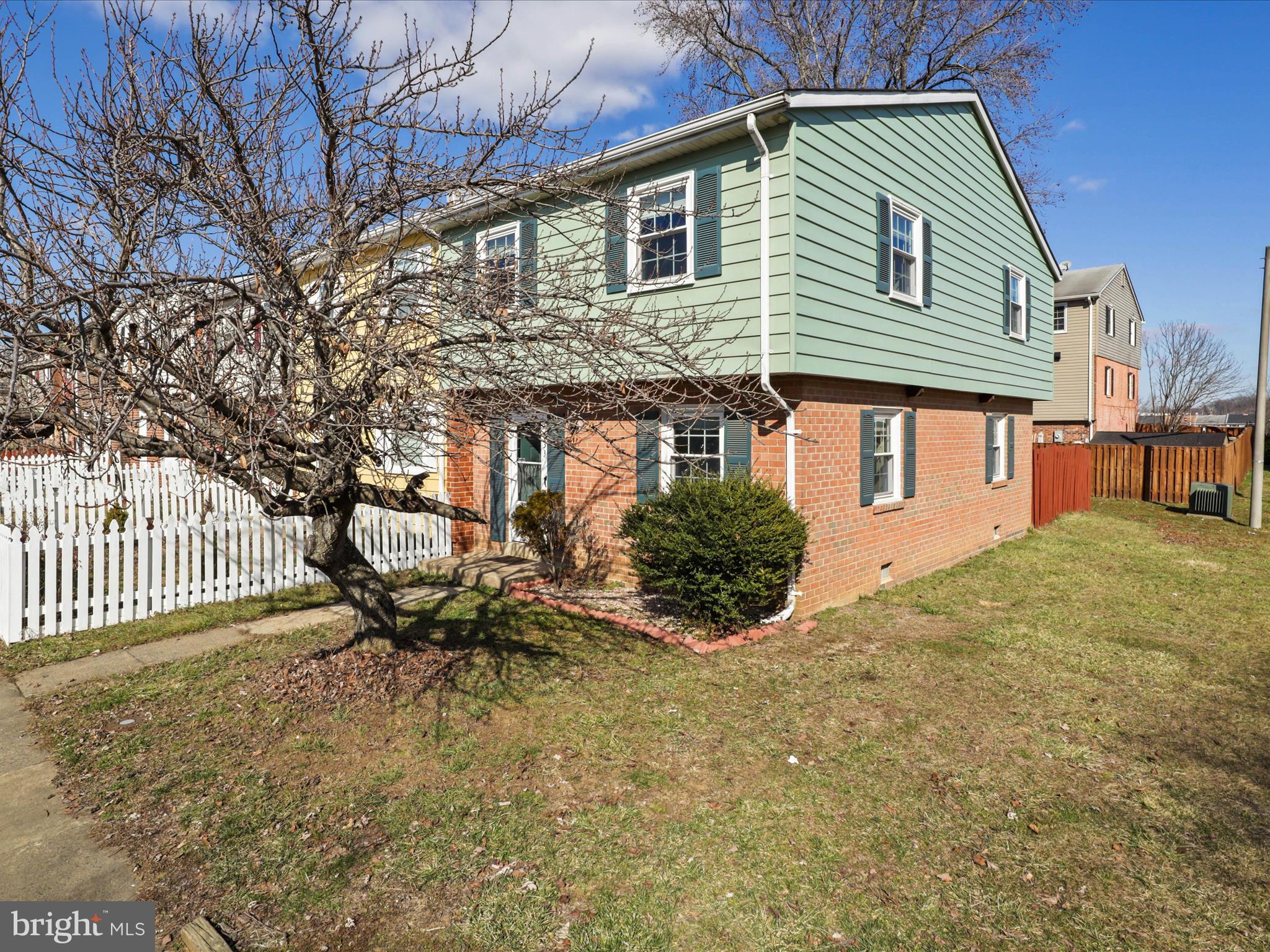 WILLIAMSTOWN - Residential